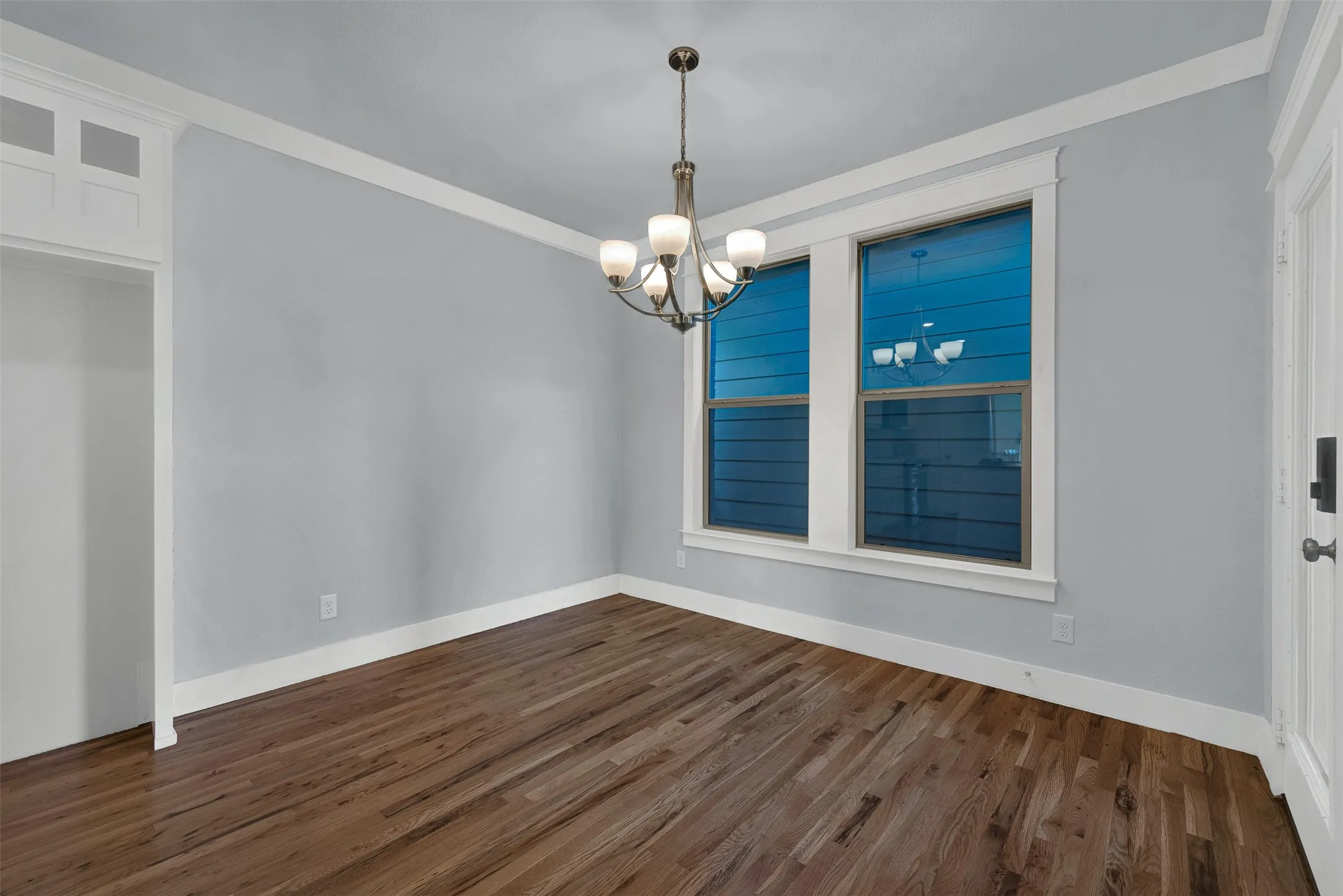 Single Family Residence For Sale in Collin County , 549 N Johnson Street, Mc Kinney, Texas 75069, 3 Bedroom, 3 Bathroom, 2 Garage spaces, 2,370 Sqft, built in 2023, mls#21396057, Real Estate Agent in Mc Kinney, Homes For Sale in Collin county, Homes For Sale in Mc Kinney, Realtor in Mc Kinney Texas, Real Estate Brokerage Independent Realty Texas, Luminita Cordes Realtor