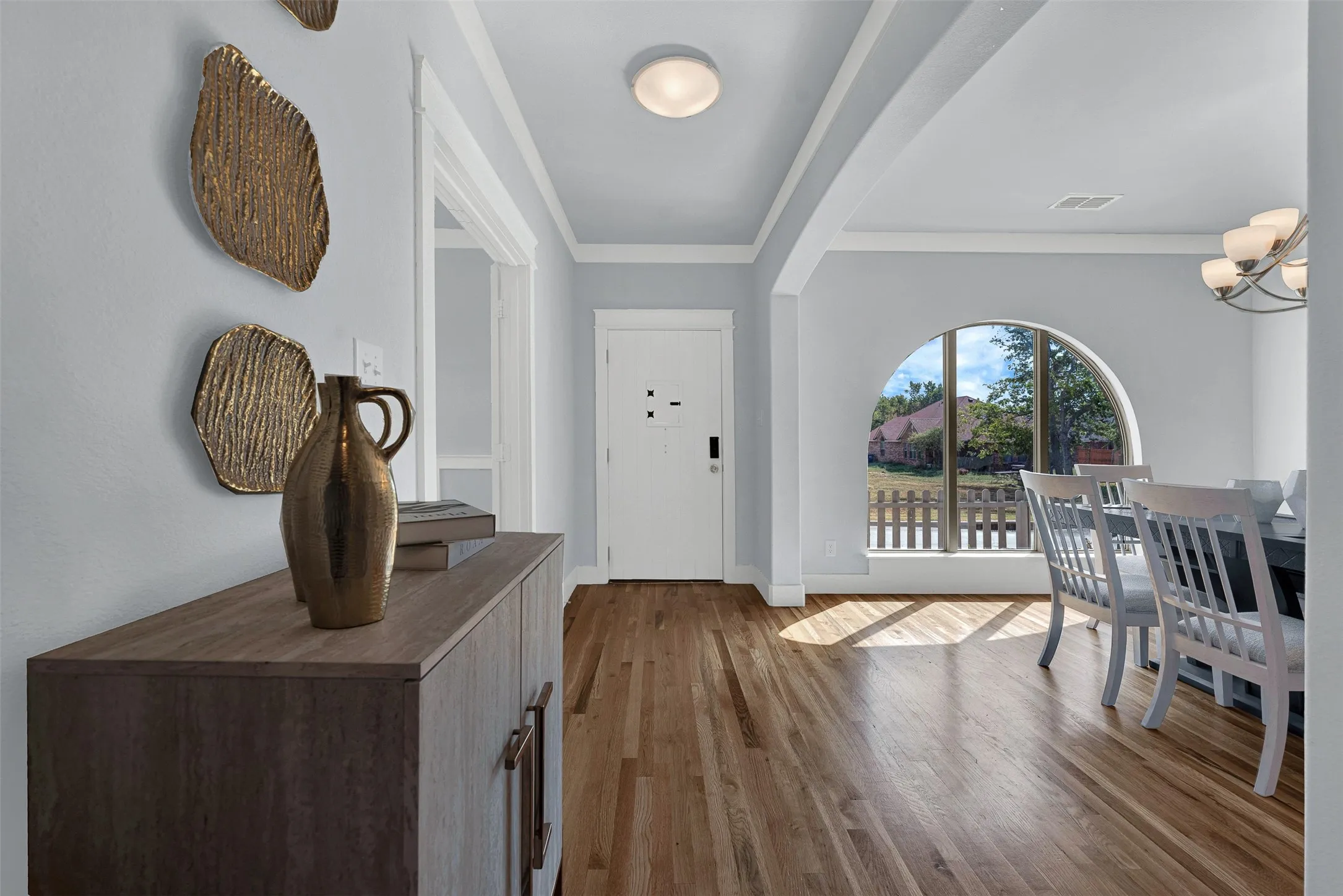 Single Family Residence For Sale in Collin County , 549 N Johnson Street, Mc Kinney, Texas 75069, 3 Bedroom, 3 Bathroom, 2 Garage spaces, 2,370 Sqft, built in 2023, mls#21396057, Real Estate Agent in Mc Kinney, Homes For Sale in Collin county, Homes For Sale in Mc Kinney, Realtor in Mc Kinney Texas, Real Estate Brokerage Independent Realty Texas, Luminita Cordes Realtor