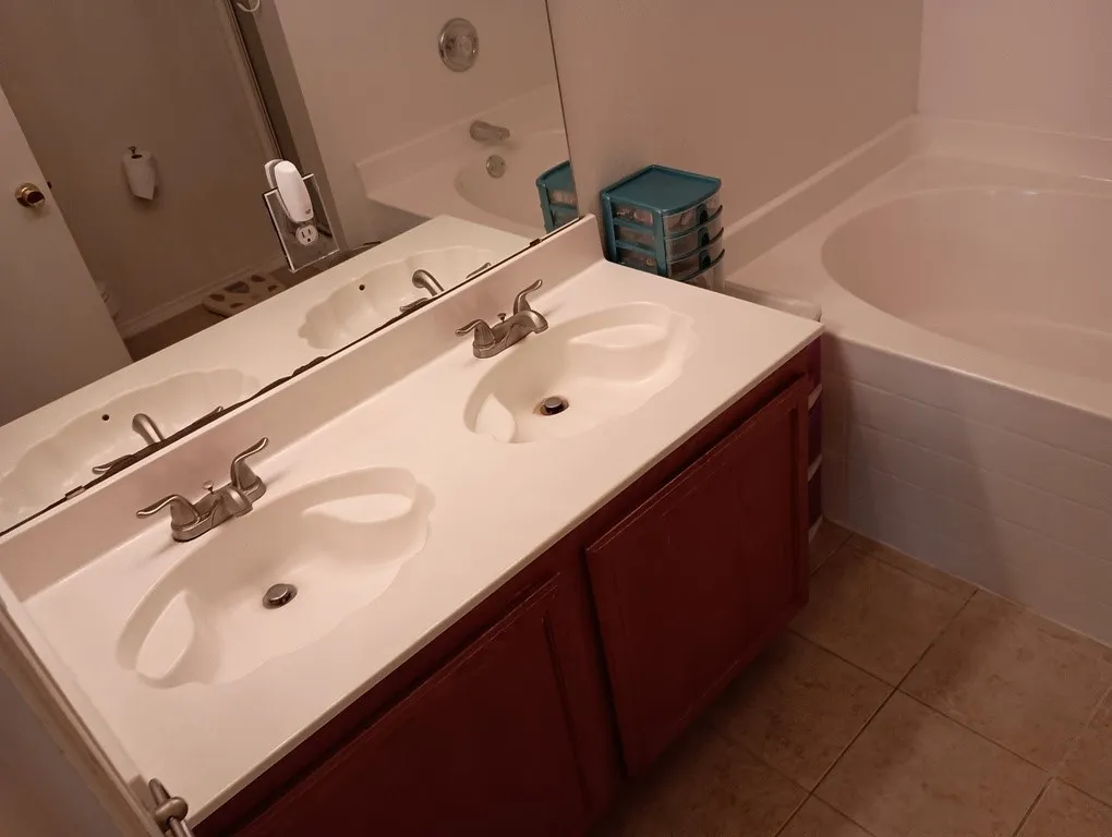 Single Family Residence For Sale in Collin County , 3605 Quail View Drive, Mc Kinney, Texas 75071, 3 Bedroom, 3 Bathroom, 2 Garage spaces, 2,132 Sqft, built in 2002, mls#21396440, Real Estate Agent in Mc Kinney, Homes For Sale in Collin county, Homes For Sale in Mc Kinney, Realtor in Mc Kinney Texas, Real Estate Brokerage Independent Realty Texas, Luminita Cordes Realtor