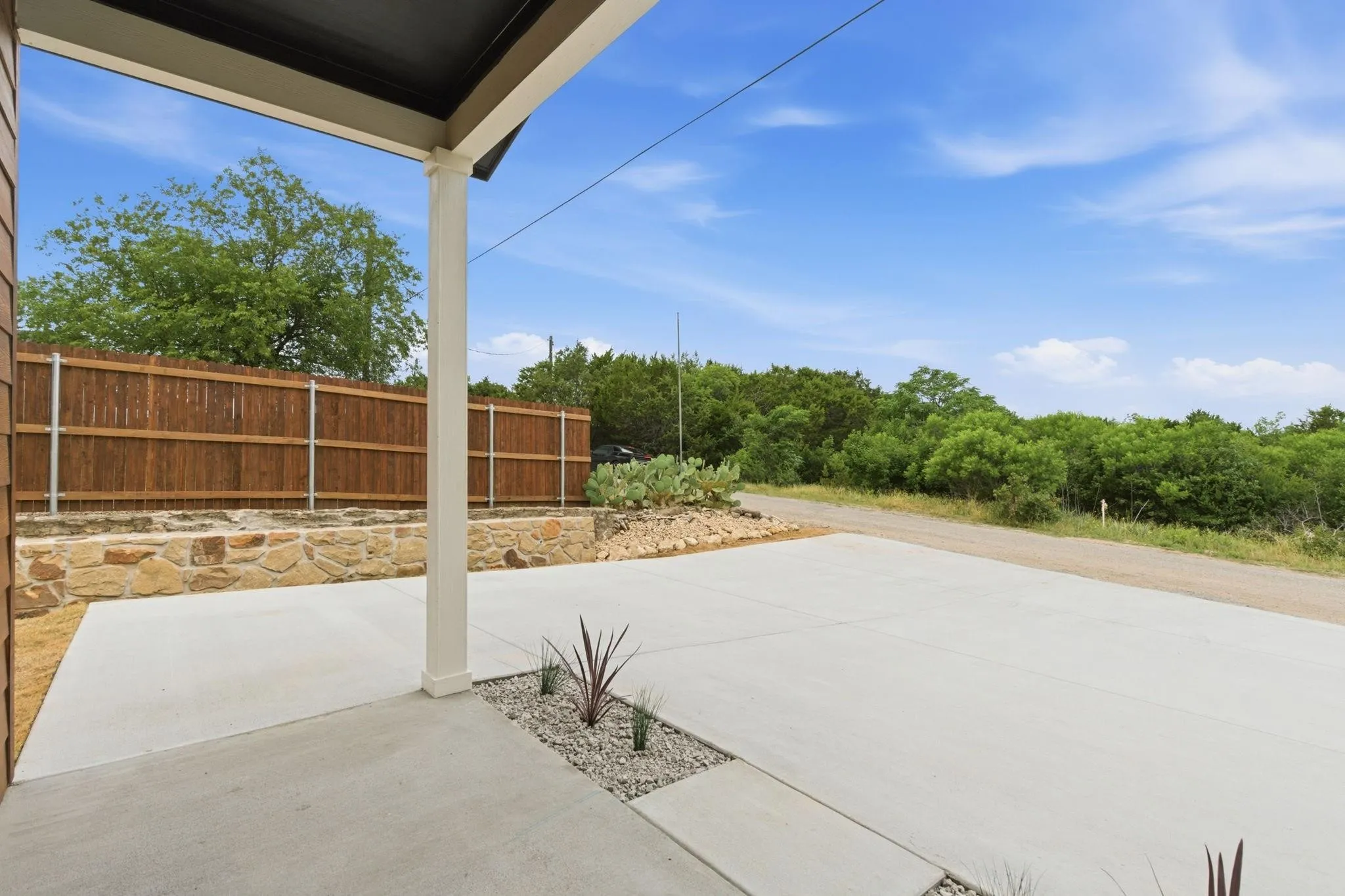 Single Family Residence For Sale in Hood County , 2703 Brazos River Drive, Granbury, Texas 76048, 3 Bedroom, 2 Bathroom, Garage spaces, 1,404 Sqft, built in 2026, mls#21396338, Real Estate Agent in Granbury, Homes For Sale in Hood county, Homes For Sale in Granbury, Realtor in Granbury Texas, Real Estate Brokerage Independent Realty Texas, Luminita Cordes Realtor