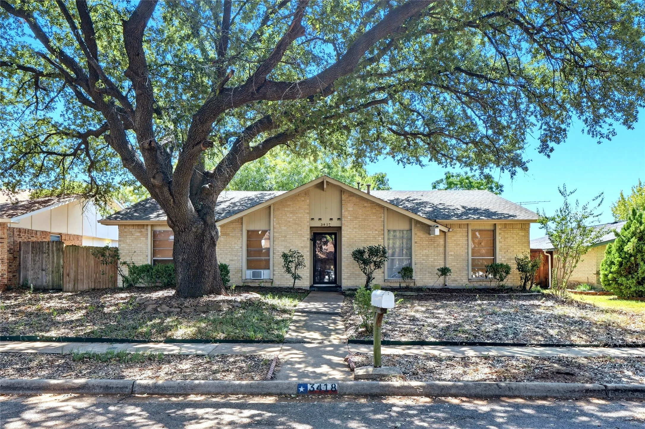 Single Family Residence For Sale