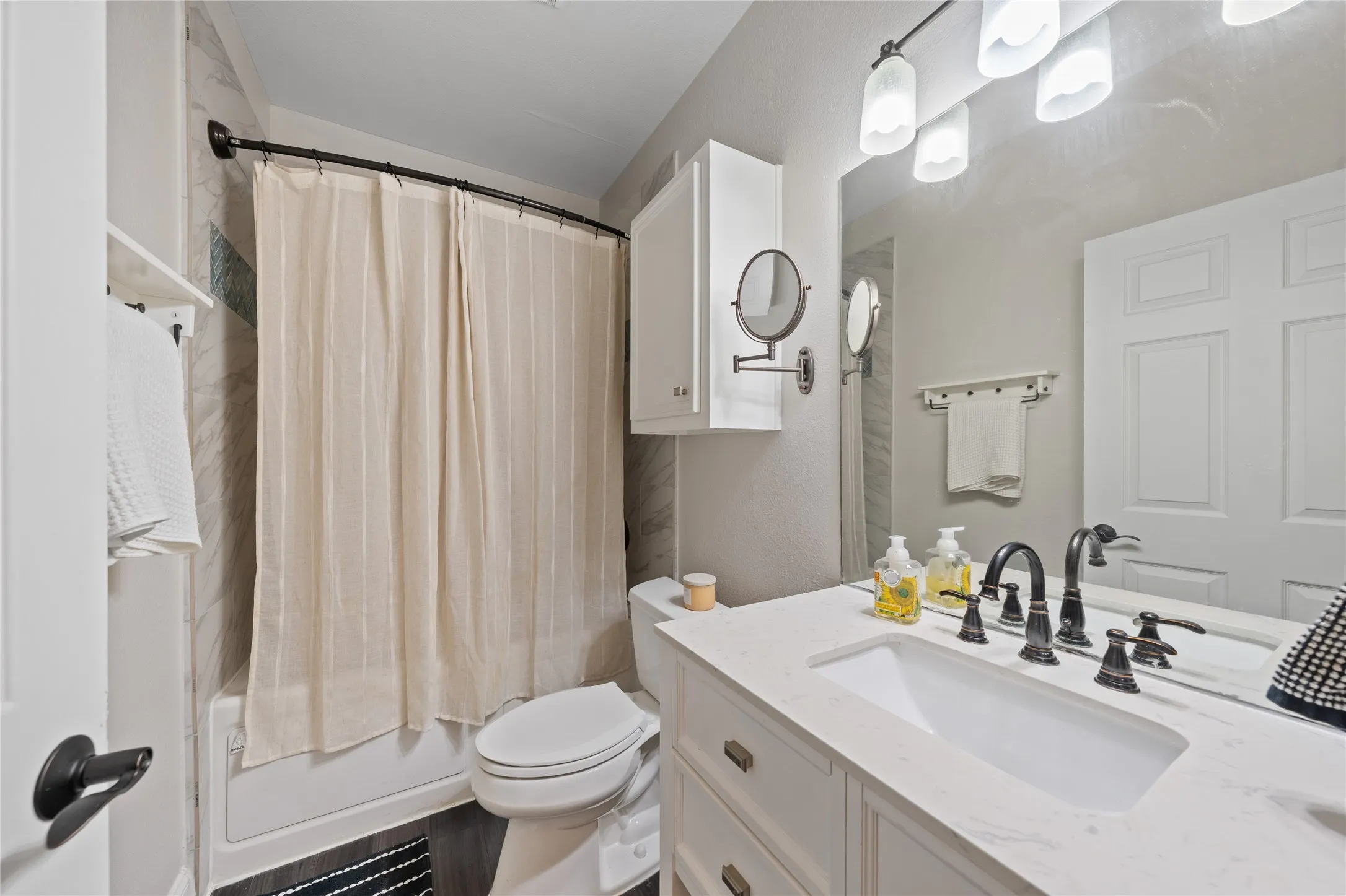 Duplex For Sale in Mc Lennan County , 1220 Wood Avenue, Waco, Texas 76706, 4 Bedroom, 4 Bathroom, Garage spaces, 0 Sqft, built in 2004, mls#21394389, Real Estate Agent in Waco, Homes For Sale in Mc Lennan county, Homes For Sale in Waco, Realtor in Waco Texas, Real Estate Brokerage Independent Realty Texas, Luminita Cordes Realtor