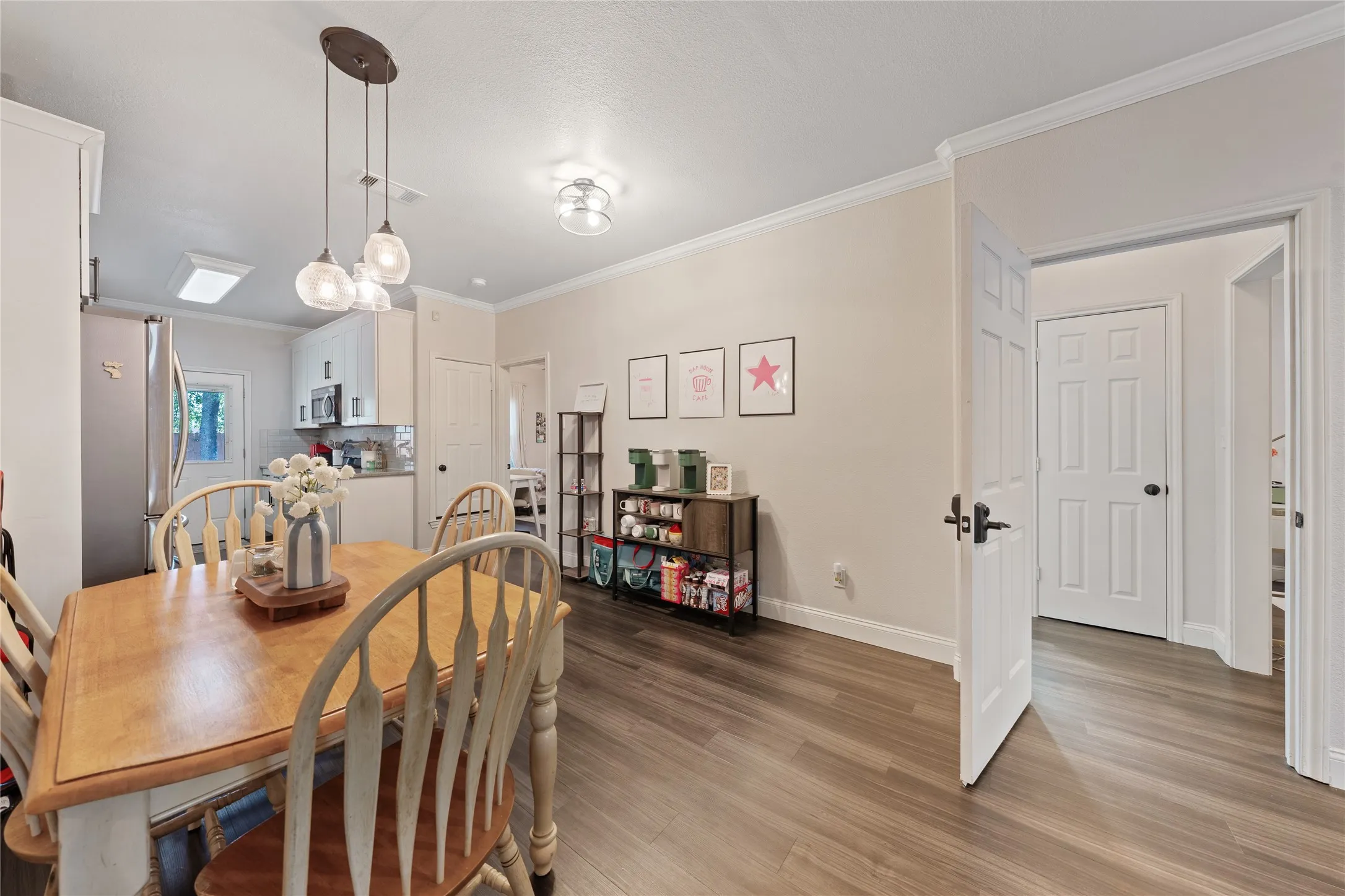 Duplex For Sale in Mc Lennan County , 1220 Wood Avenue, Waco, Texas 76706, 4 Bedroom, 4 Bathroom, Garage spaces, 0 Sqft, built in 2004, mls#21394389, Real Estate Agent in Waco, Homes For Sale in Mc Lennan county, Homes For Sale in Waco, Realtor in Waco Texas, Real Estate Brokerage Independent Realty Texas, Luminita Cordes Realtor