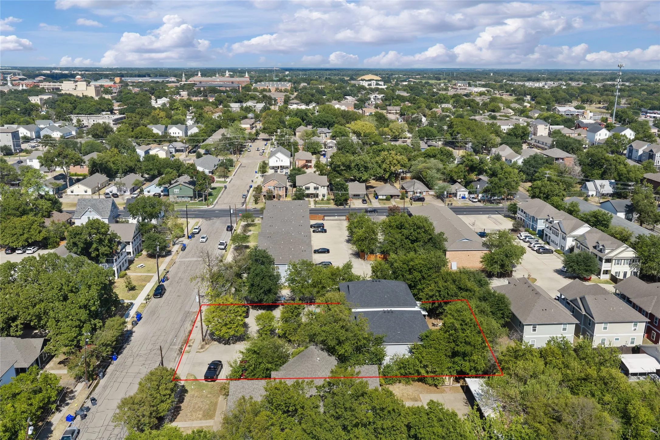 Duplex For Sale in Mc Lennan County , 1220 Wood Avenue, Waco, Texas 76706, 4 Bedroom, 4 Bathroom, Garage spaces, 0 Sqft, built in 2004, mls#21394389, Real Estate Agent in Waco, Homes For Sale in Mc Lennan county, Homes For Sale in Waco, Realtor in Waco Texas, Real Estate Brokerage Independent Realty Texas, Luminita Cordes Realtor