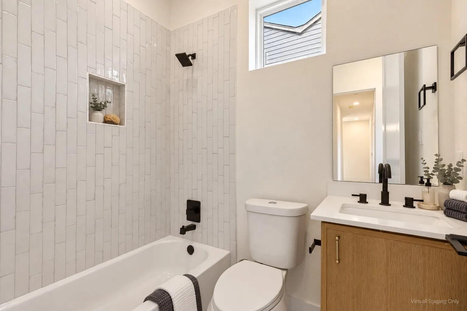 Townhouse For Rent in Dallas County , 701 N Lancaster Avenue 105, Dallas, Texas 75203, 3 Bedroom, 4 Bathroom, 2 Garage spaces, 1,965 Sqft, built in 2026, mls#21396461, Real Estate Agent in Dallas, Homes For Rent in Dallas county, Homes For Rent in Dallas, Realtor in Dallas Texas, Real Estate Brokerage Independent Realty Texas, Luminita Cordes Realtor
