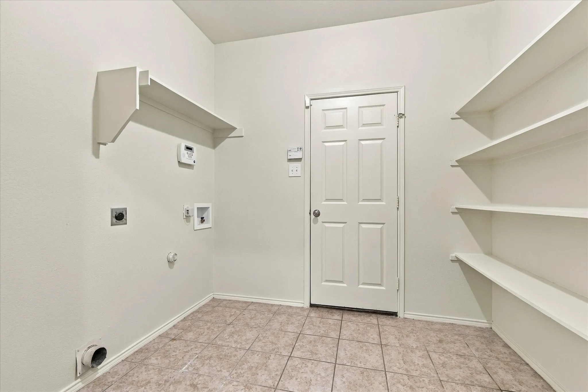 Single Family Residence For Rent in Collin County , 5813 Touchstone Drive, Mc Kinney, Texas 75070, 3 Bedroom, 3 Bathroom, 2 Garage spaces, 2,356 Sqft, built in 2005, mls#21392658, Real Estate Agent in Mc Kinney, Homes For Rent in Collin county, Homes For Rent in Mc Kinney, Realtor in Mc Kinney Texas, Real Estate Brokerage Independent Realty Texas, Luminita Cordes Realtor