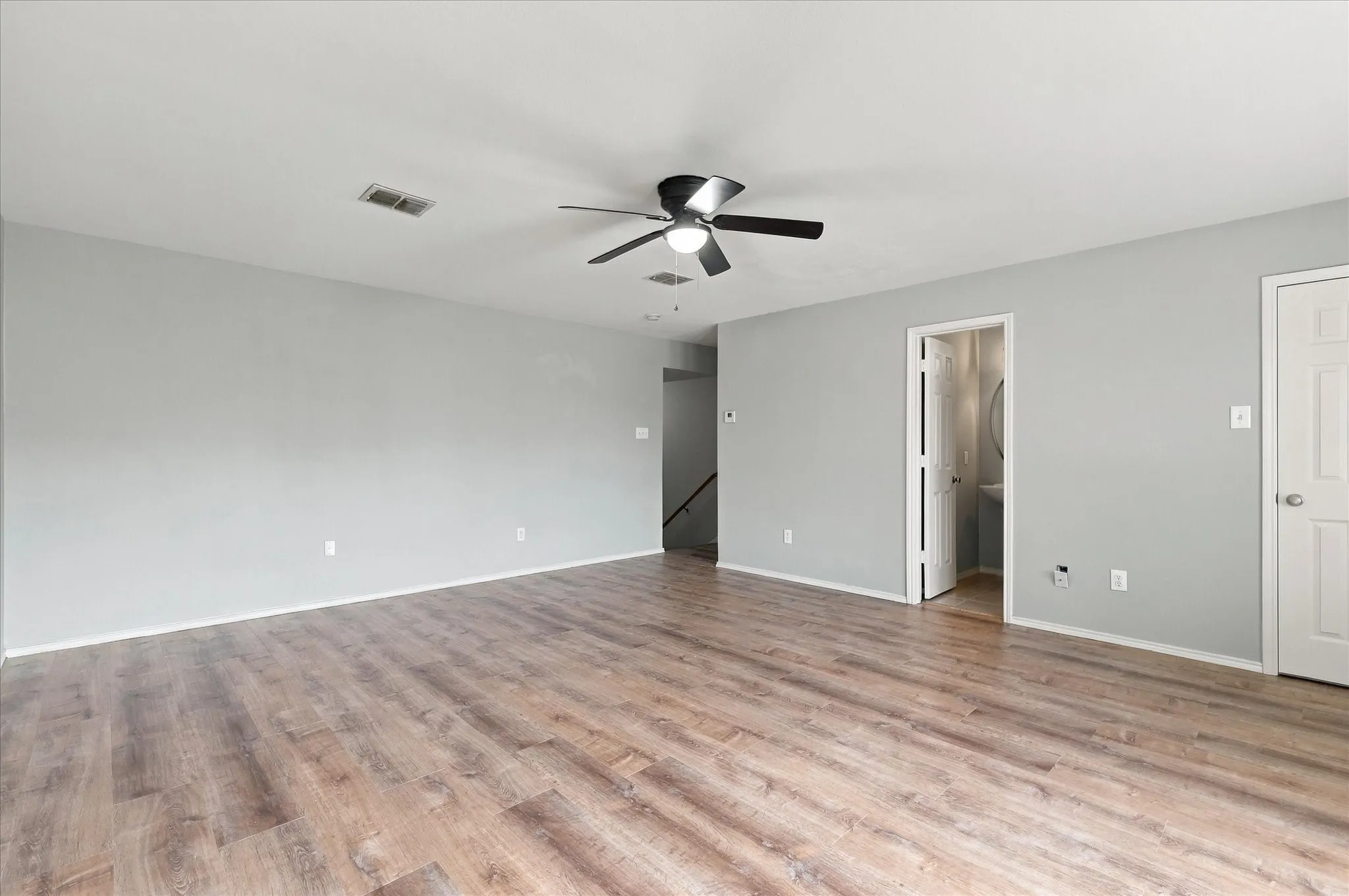 Single Family Residence For Rent in Collin County , 5813 Touchstone Drive, Mc Kinney, Texas 75070, 3 Bedroom, 3 Bathroom, 2 Garage spaces, 2,356 Sqft, built in 2005, mls#21392658, Real Estate Agent in Mc Kinney, Homes For Rent in Collin county, Homes For Rent in Mc Kinney, Realtor in Mc Kinney Texas, Real Estate Brokerage Independent Realty Texas, Luminita Cordes Realtor