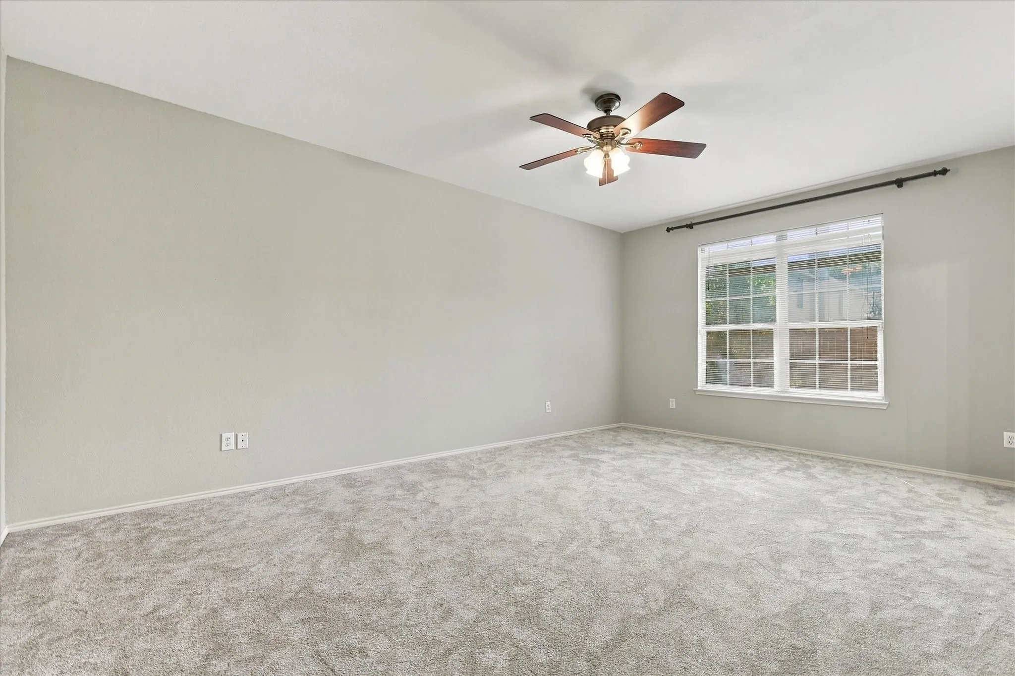 Single Family Residence For Rent in Collin County , 5813 Touchstone Drive, Mc Kinney, Texas 75070, 3 Bedroom, 3 Bathroom, 2 Garage spaces, 2,356 Sqft, built in 2005, mls#21392658, Real Estate Agent in Mc Kinney, Homes For Rent in Collin county, Homes For Rent in Mc Kinney, Realtor in Mc Kinney Texas, Real Estate Brokerage Independent Realty Texas, Luminita Cordes Realtor