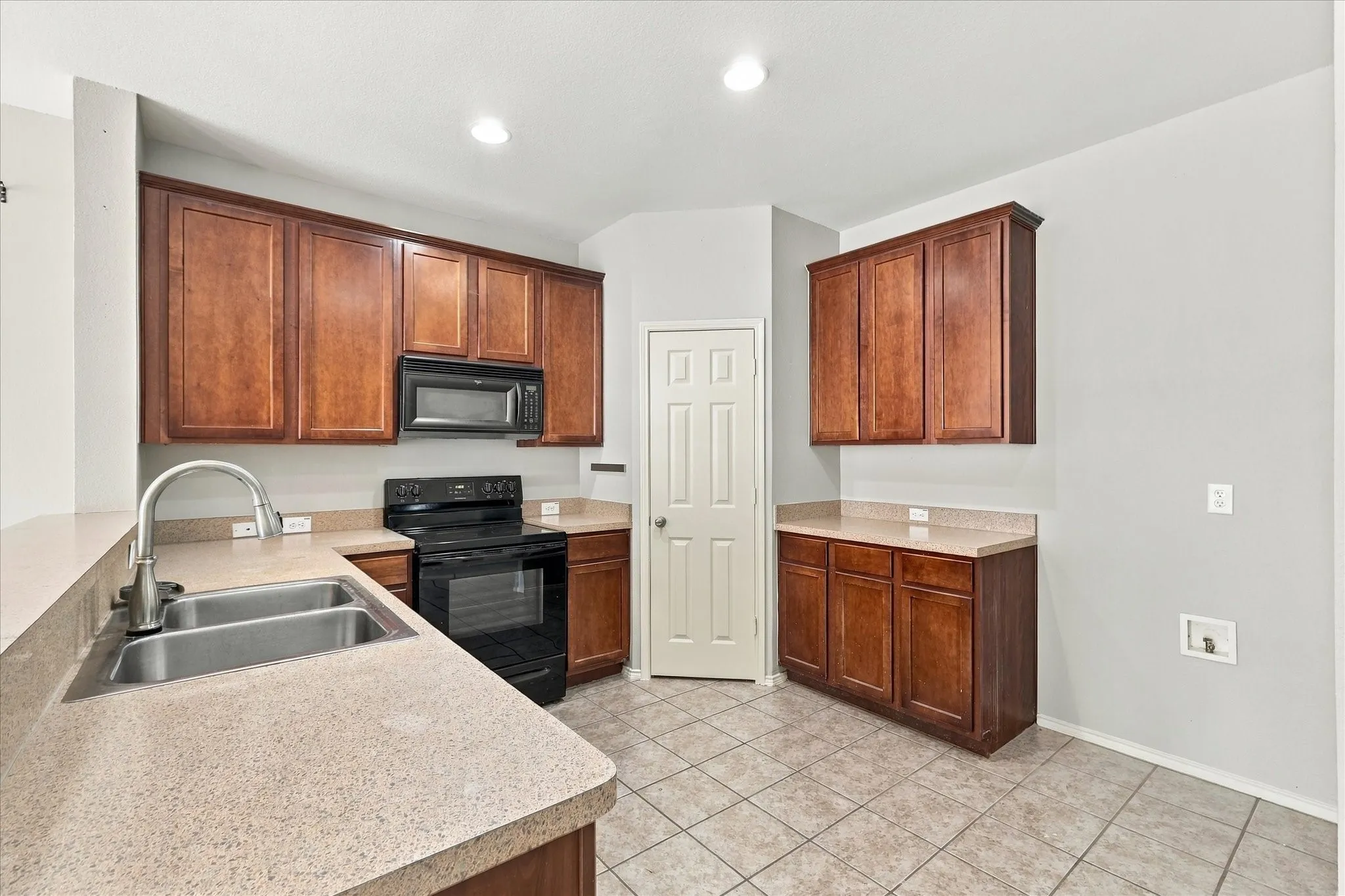 Single Family Residence For Rent in Collin County , 5813 Touchstone Drive, Mc Kinney, Texas 75070, 3 Bedroom, 3 Bathroom, 2 Garage spaces, 2,356 Sqft, built in 2005, mls#21392658, Real Estate Agent in Mc Kinney, Homes For Rent in Collin county, Homes For Rent in Mc Kinney, Realtor in Mc Kinney Texas, Real Estate Brokerage Independent Realty Texas, Luminita Cordes Realtor
