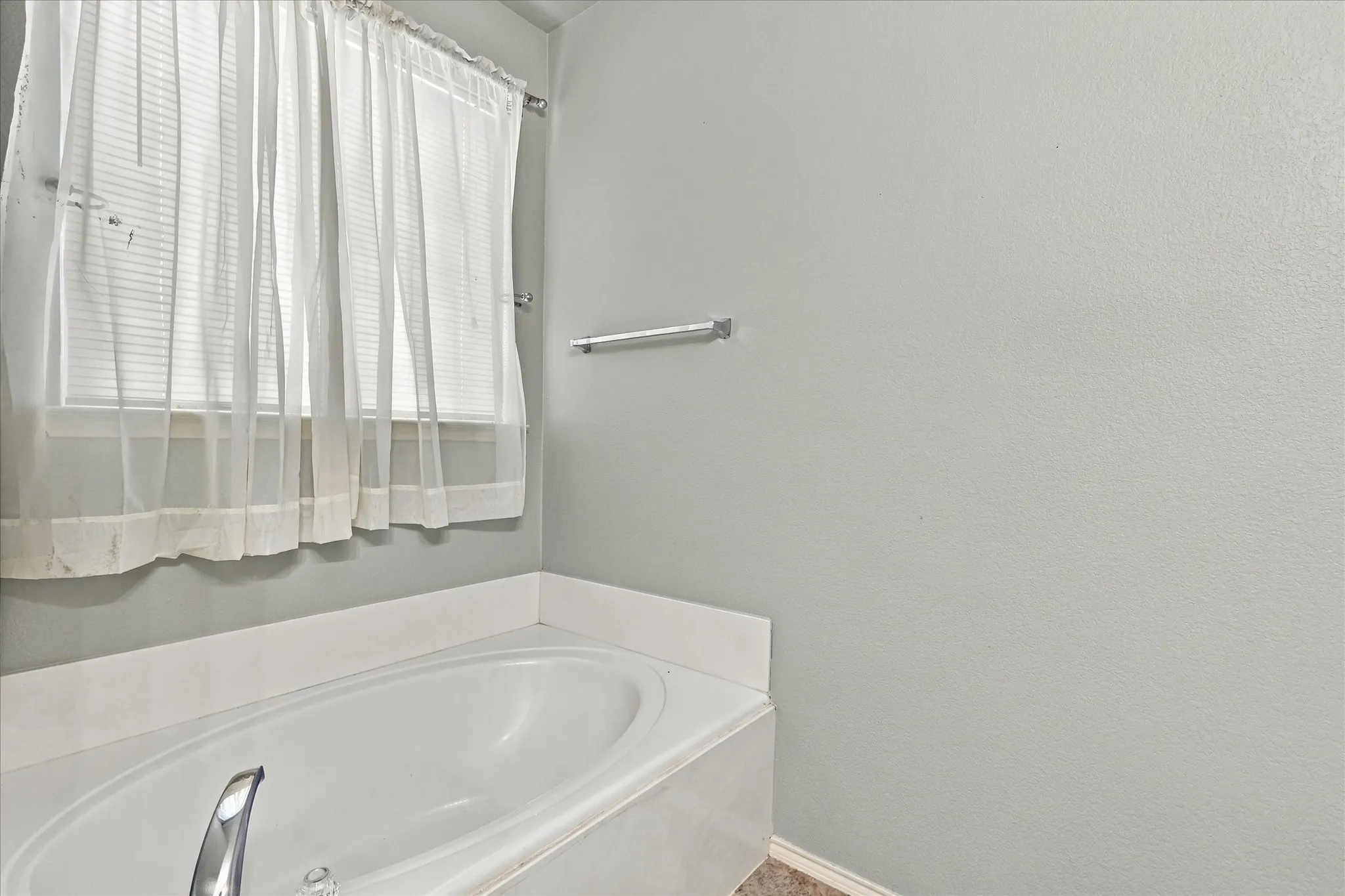Single Family Residence For Rent in Collin County , 5813 Touchstone Drive, Mc Kinney, Texas 75070, 3 Bedroom, 3 Bathroom, 2 Garage spaces, 2,356 Sqft, built in 2005, mls#21392658, Real Estate Agent in Mc Kinney, Homes For Rent in Collin county, Homes For Rent in Mc Kinney, Realtor in Mc Kinney Texas, Real Estate Brokerage Independent Realty Texas, Luminita Cordes Realtor