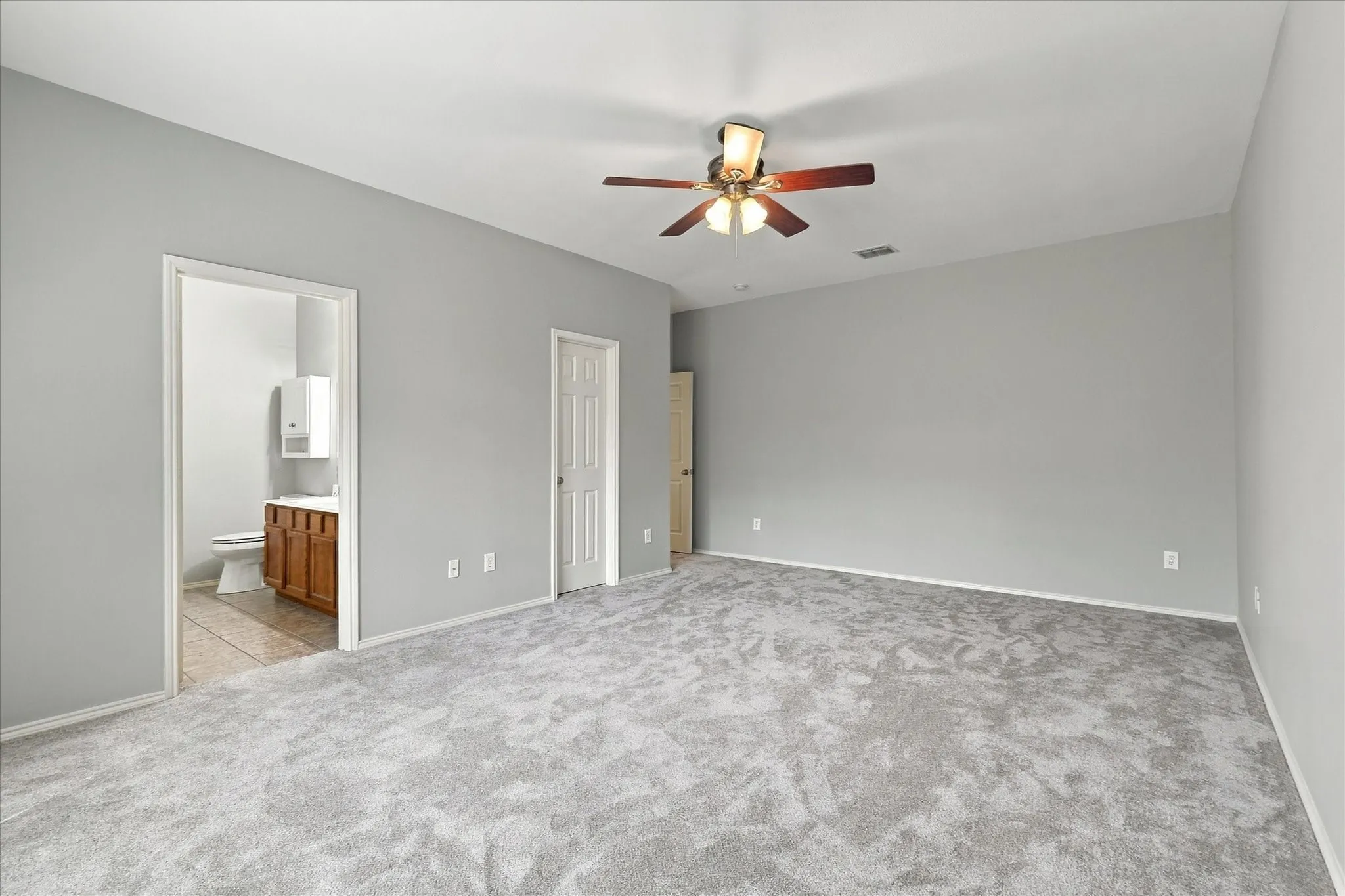 Single Family Residence For Rent in Collin County , 5813 Touchstone Drive, Mc Kinney, Texas 75070, 3 Bedroom, 3 Bathroom, 2 Garage spaces, 2,356 Sqft, built in 2005, mls#21392658, Real Estate Agent in Mc Kinney, Homes For Rent in Collin county, Homes For Rent in Mc Kinney, Realtor in Mc Kinney Texas, Real Estate Brokerage Independent Realty Texas, Luminita Cordes Realtor