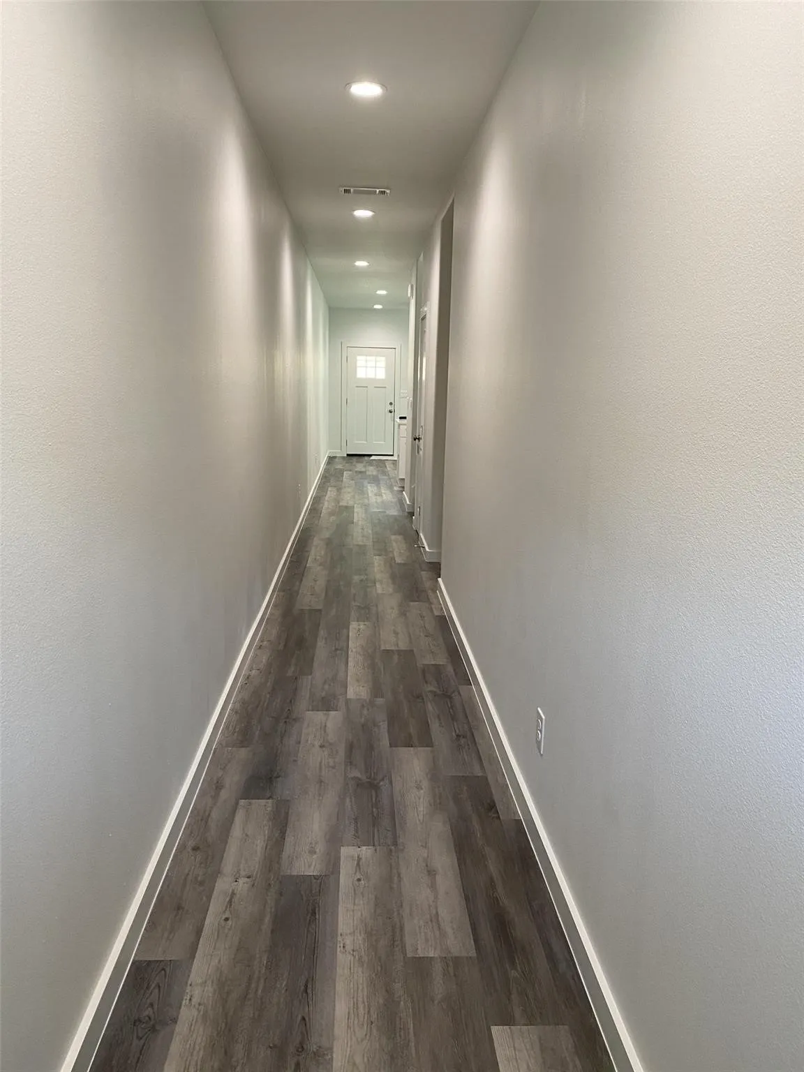 Duplex For Rent in Grayson County , 505 W Walker Street 101, Denison, Texas 75020, 3 Bedroom, 3 Bathroom, 1 Garage spaces, 1,422 Sqft, built in 2023, mls#21396463, Real Estate Agent in Denison, Homes For Rent in Grayson county, Homes For Rent in Denison, Realtor in Denison Texas, Real Estate Brokerage Independent Realty Texas, Luminita Cordes Realtor