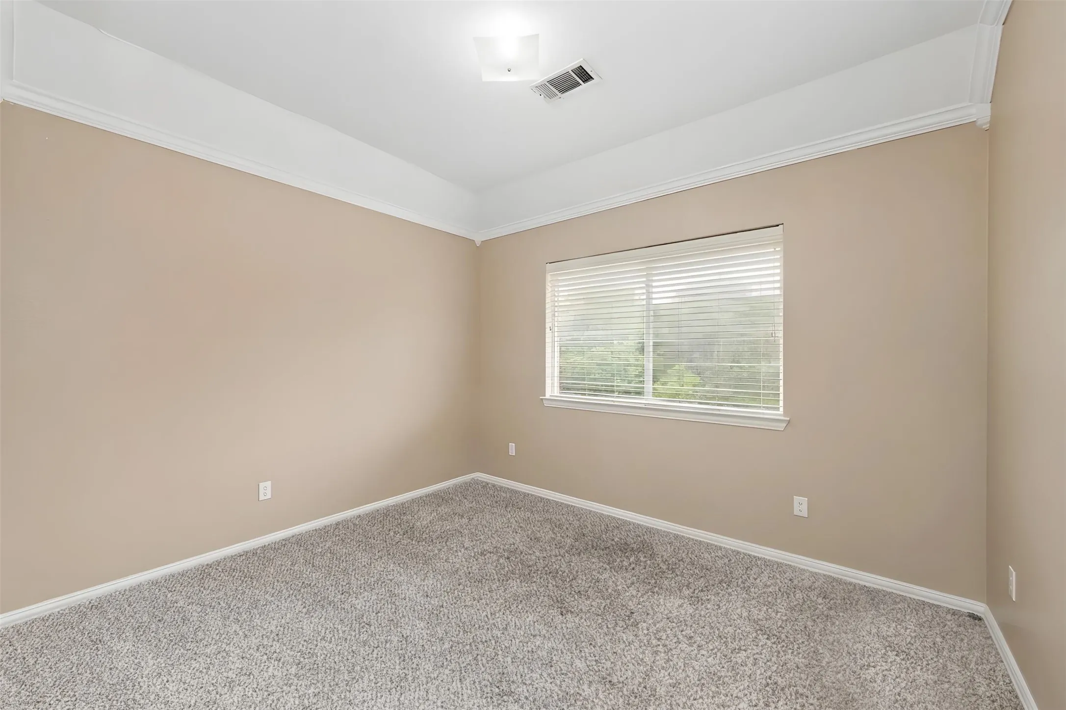 Single Family Residence For Rent in Dallas County , 937 Parker Drive, Coppell, Texas 75019, 3 Bedroom, 3 Bathroom, 2 Garage spaces, 2,110 Sqft, built in 1994, mls#21396464, Real Estate Agent in Coppell, Homes For Rent in Dallas county, Homes For Rent in Coppell, Realtor in Coppell Texas, Real Estate Brokerage Independent Realty Texas, Luminita Cordes Realtor