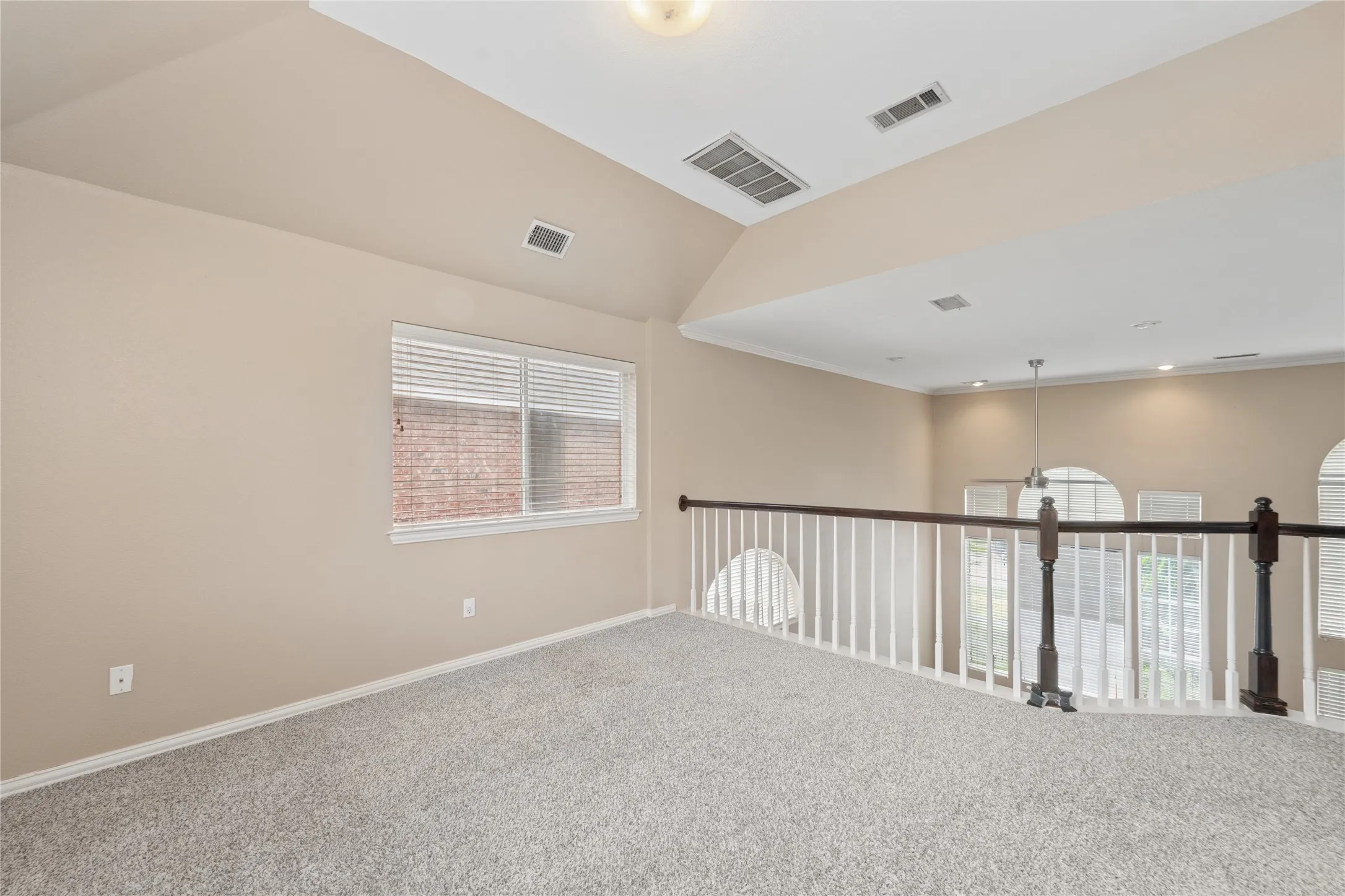 Single Family Residence For Rent in Dallas County , 937 Parker Drive, Coppell, Texas 75019, 3 Bedroom, 3 Bathroom, 2 Garage spaces, 2,110 Sqft, built in 1994, mls#21396464, Real Estate Agent in Coppell, Homes For Rent in Dallas county, Homes For Rent in Coppell, Realtor in Coppell Texas, Real Estate Brokerage Independent Realty Texas, Luminita Cordes Realtor