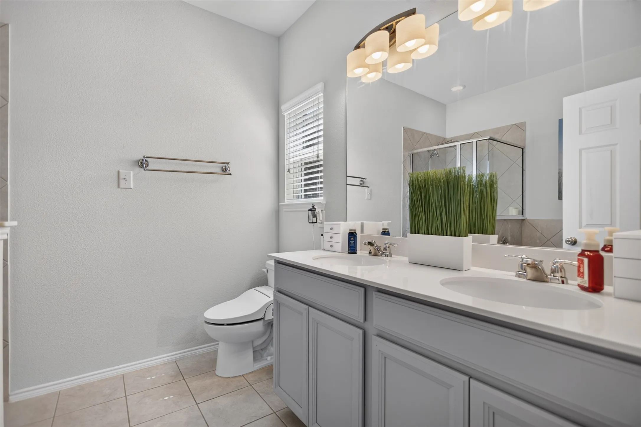 Single Family Residence For Sale in Kaufman County , 2241 Heaton Street, Forney, Texas 75126, 3 Bedroom, 2 Bathroom, 2 Garage spaces, 2,139 Sqft, built in 2018, mls#21392736, Real Estate Agent in Forney, Homes For Sale in Kaufman county, Homes For Sale in Forney, Realtor in Forney Texas, Real Estate Brokerage Independent Realty Texas, Luminita Cordes Realtor