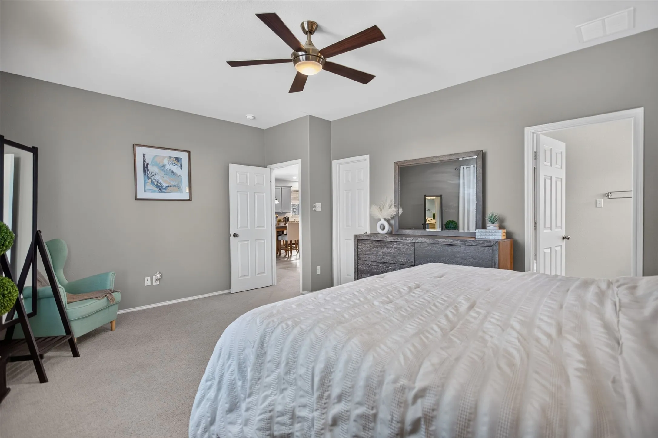 Single Family Residence For Sale in Kaufman County , 2241 Heaton Street, Forney, Texas 75126, 3 Bedroom, 2 Bathroom, 2 Garage spaces, 2,139 Sqft, built in 2018, mls#21392736, Real Estate Agent in Forney, Homes For Sale in Kaufman county, Homes For Sale in Forney, Realtor in Forney Texas, Real Estate Brokerage Independent Realty Texas, Luminita Cordes Realtor