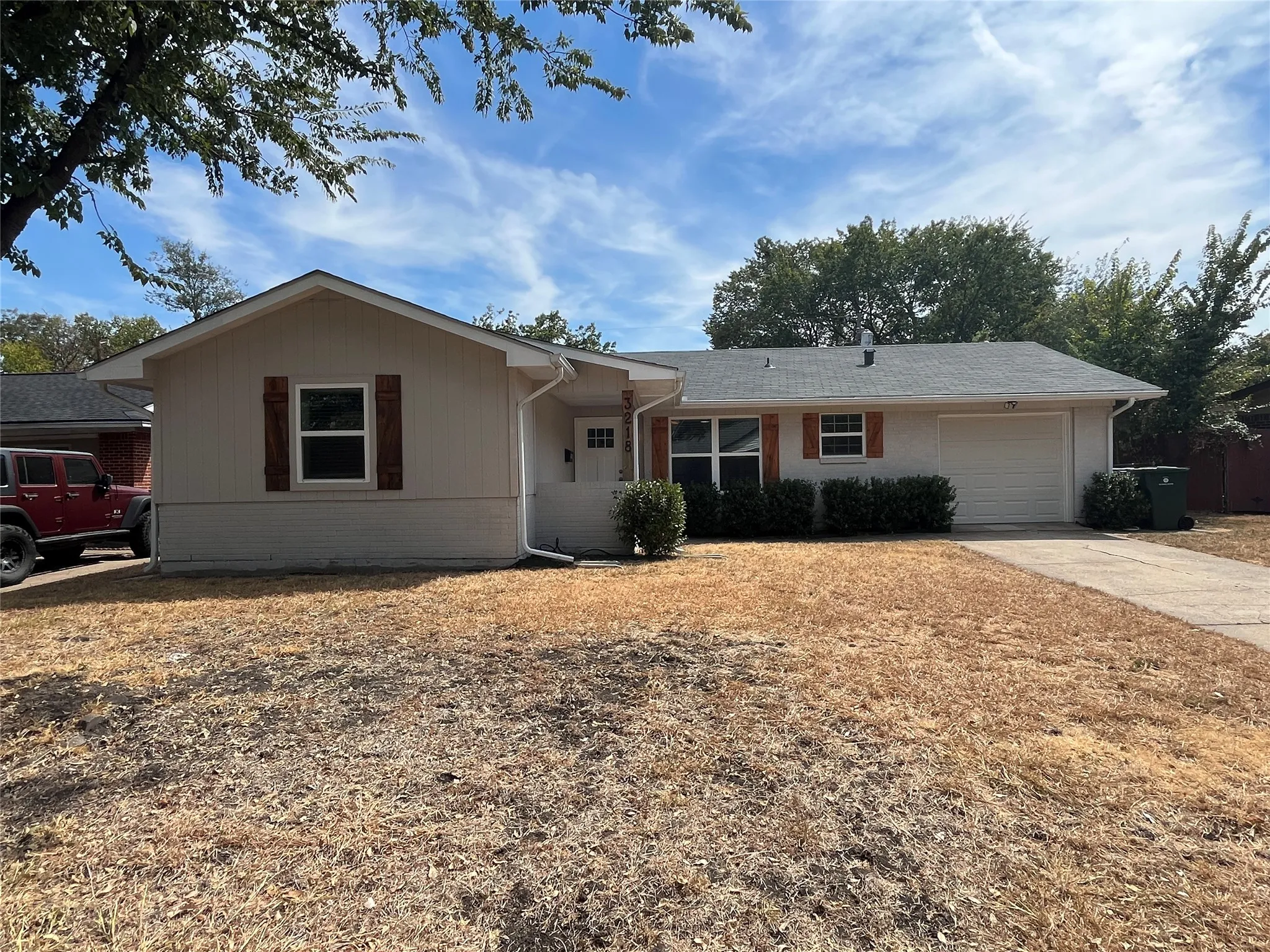 Single Family Residence For Rent in Dallas County , 3218 Maple Drive, Garland, Texas 75042, 3 Bedroom, 2 Bathroom, 1 Garage spaces, 1,188 Sqft, built in 1959, mls#21393739, Real Estate Agent in Garland, Homes For Rent in Dallas county, Homes For Rent in Garland, Realtor in Garland Texas, Real Estate Brokerage Independent Realty Texas, Luminita Cordes Realtor