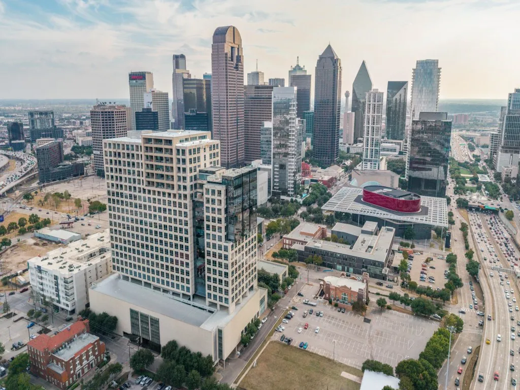 Condominium For Sale in Dallas County , 1717 Arts Plaza 1804, Dallas, Texas 75201, 2 Bedroom, 2 Bathroom, 2 Garage spaces, 1,636 Sqft, built in 2005, mls#21396077, Real Estate Agent in Dallas, Homes For Sale in Dallas county, Homes For Sale in Dallas, Realtor in Dallas Texas, Real Estate Brokerage Independent Realty Texas, Luminita Cordes Realtor