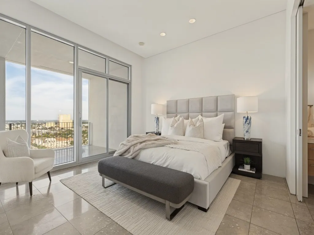 Condominium For Sale in Dallas County , 1717 Arts Plaza 1804, Dallas, Texas 75201, 2 Bedroom, 2 Bathroom, 2 Garage spaces, 1,636 Sqft, built in 2005, mls#21396077, Real Estate Agent in Dallas, Homes For Sale in Dallas county, Homes For Sale in Dallas, Realtor in Dallas Texas, Real Estate Brokerage Independent Realty Texas, Luminita Cordes Realtor