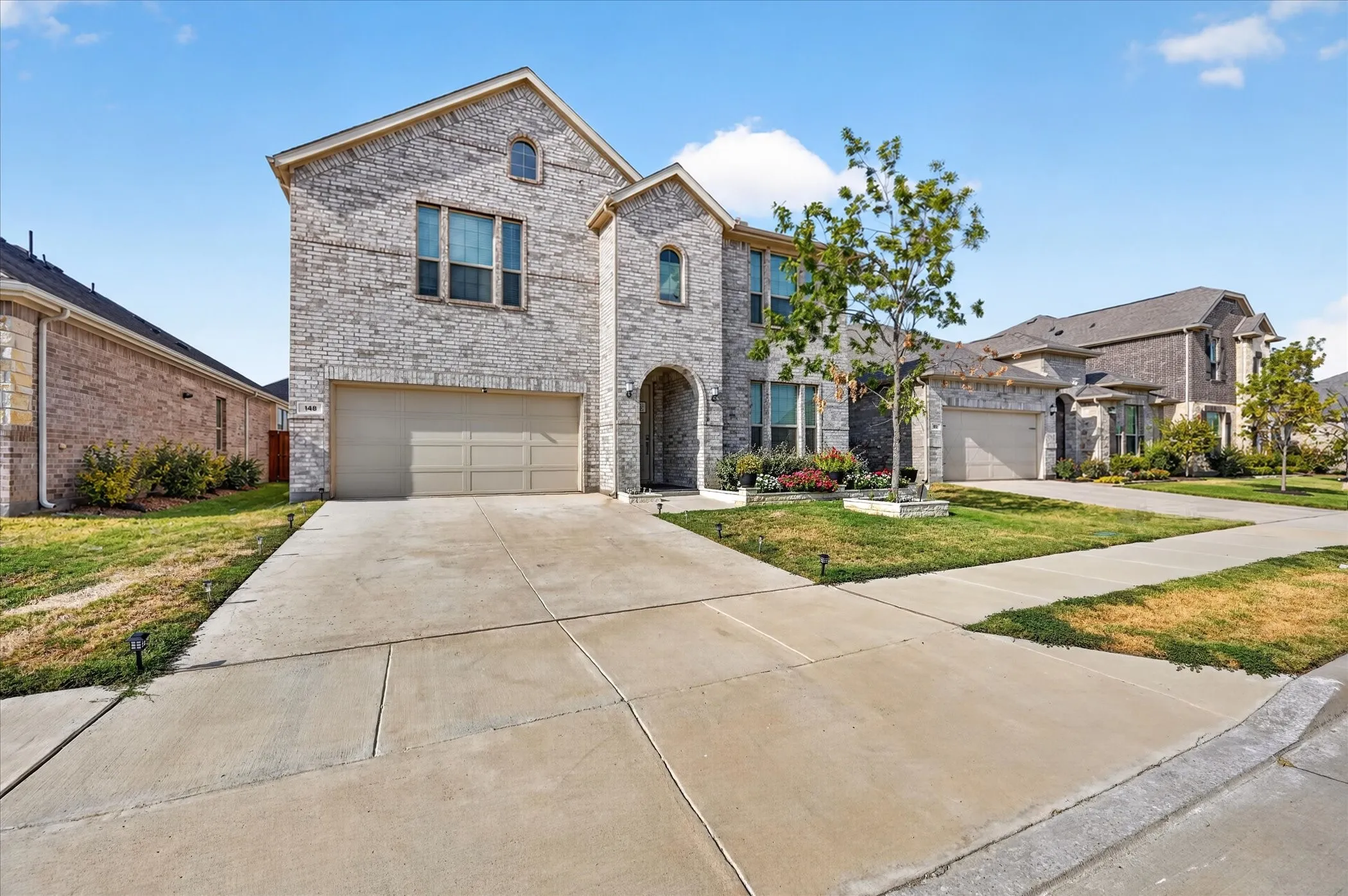 Single Family Residence For Sale in Denton County , 148 Invermore Drive, Little Elm, Texas 75068, 5 Bedroom, 5 Bathroom, 2 Garage spaces, 3,357 Sqft, built in 2024, mls#21396486, Real Estate Agent in Little Elm, Homes For Sale in Denton county, Homes For Sale in Little Elm, Realtor in Little Elm Texas, Real Estate Brokerage Independent Realty Texas, Luminita Cordes Realtor