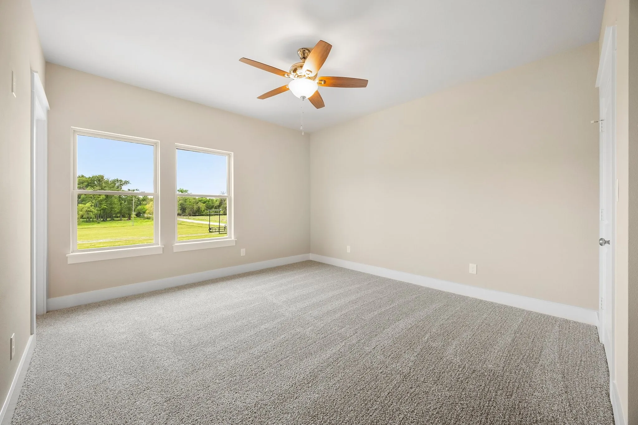 Upstairs 4th bedroom with closet optional flex space