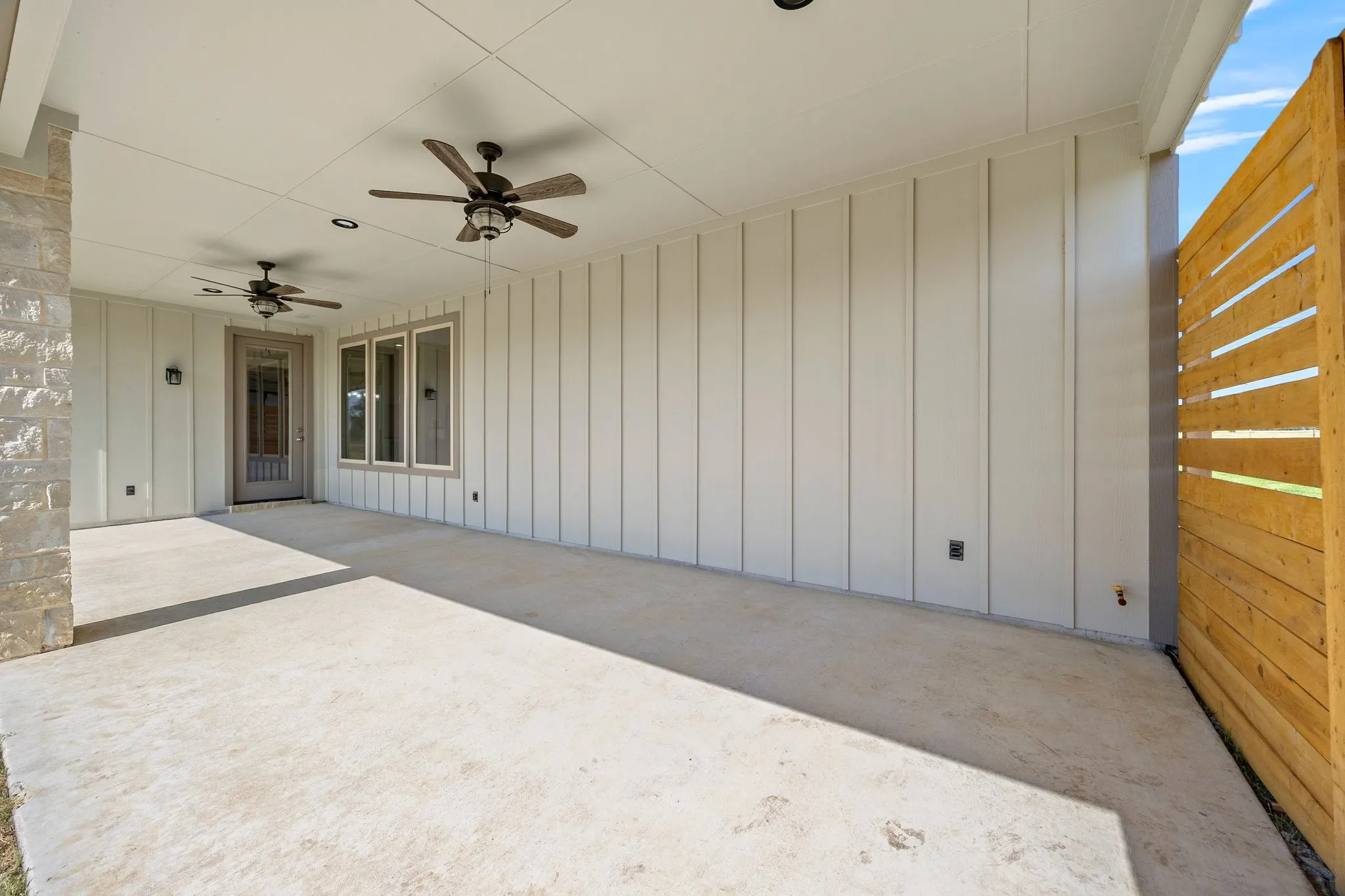 Single Family Residence For Sale in Kaufman County , 14740 County Road 355, Terrell, Texas 75160, 4 Bedroom, 3 Bathroom, 2 Garage spaces, 2,762 Sqft, built in 2026, mls#21395469, Real Estate Agent in Terrell, Homes For Sale in Kaufman county, Homes For Sale in Terrell, Realtor in Terrell Texas, Real Estate Brokerage Independent Realty Texas, Luminita Cordes Realtor