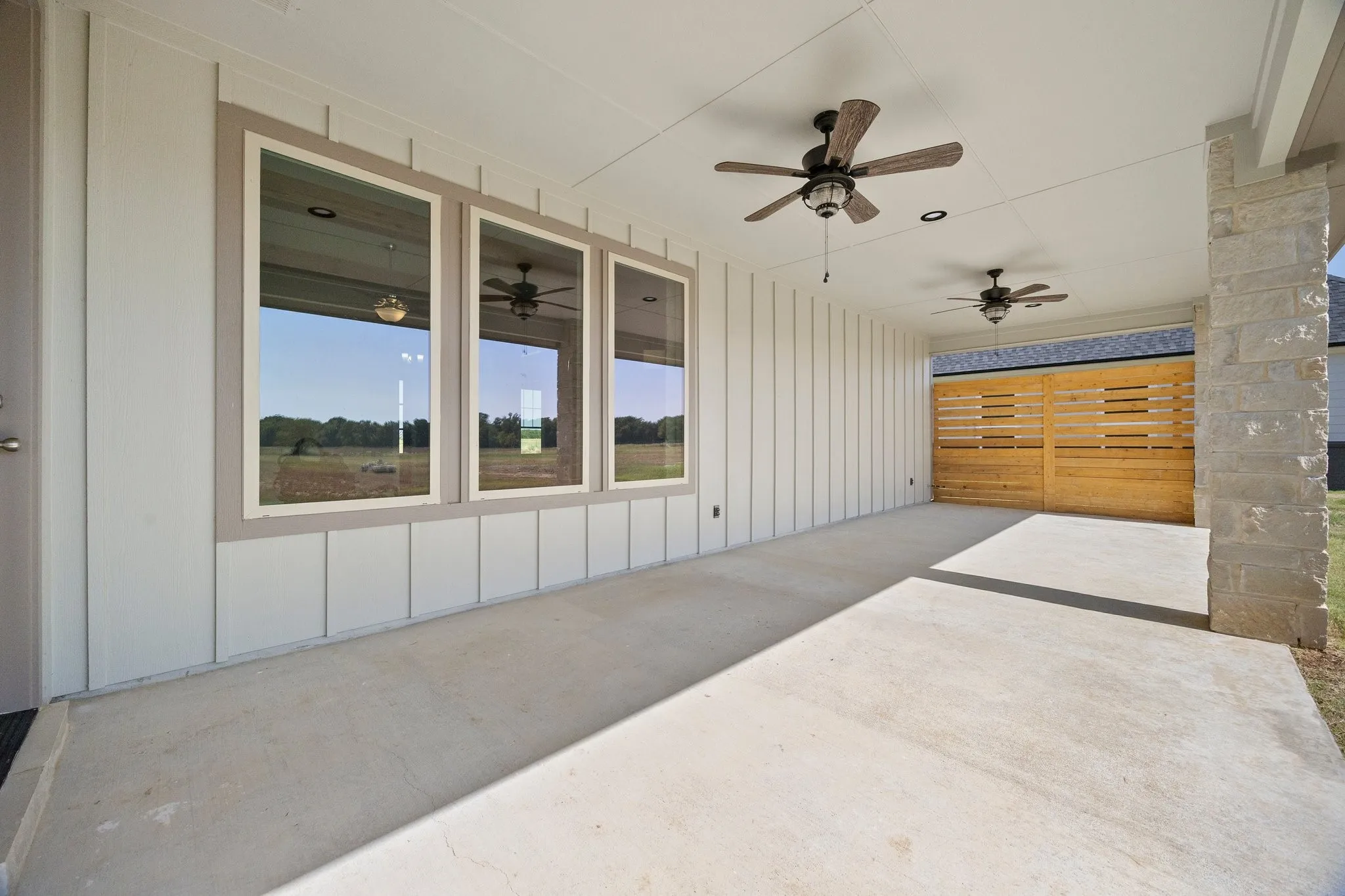 Single Family Residence For Sale in Kaufman County , 14740 County Road 355, Terrell, Texas 75160, 4 Bedroom, 3 Bathroom, 2 Garage spaces, 2,762 Sqft, built in 2026, mls#21395469, Real Estate Agent in Terrell, Homes For Sale in Kaufman county, Homes For Sale in Terrell, Realtor in Terrell Texas, Real Estate Brokerage Independent Realty Texas, Luminita Cordes Realtor