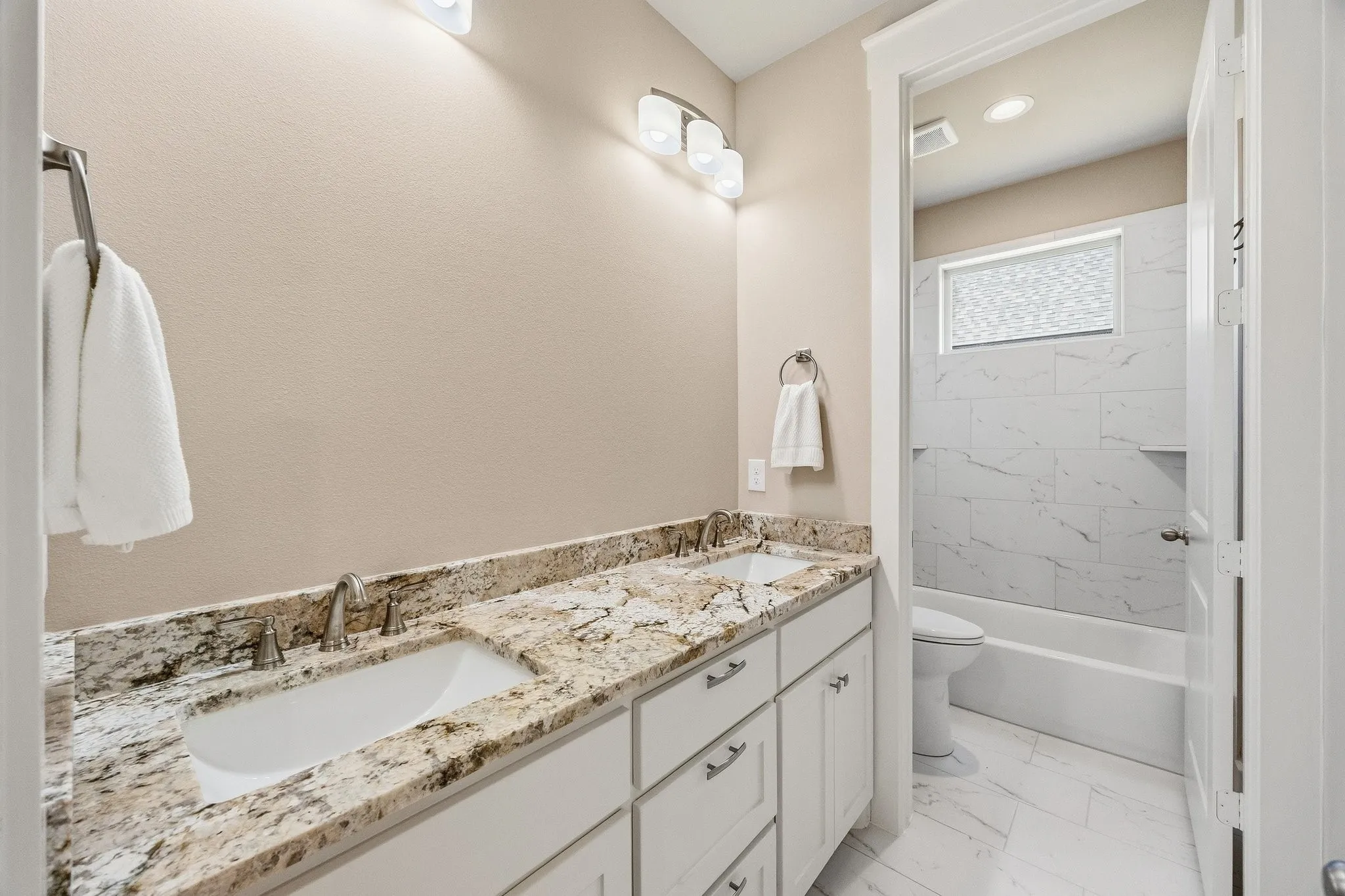 Single Family Residence For Sale in Kaufman County , 14740 County Road 355, Terrell, Texas 75160, 4 Bedroom, 3 Bathroom, 2 Garage spaces, 2,762 Sqft, built in 2026, mls#21395469, Real Estate Agent in Terrell, Homes For Sale in Kaufman county, Homes For Sale in Terrell, Realtor in Terrell Texas, Real Estate Brokerage Independent Realty Texas, Luminita Cordes Realtor