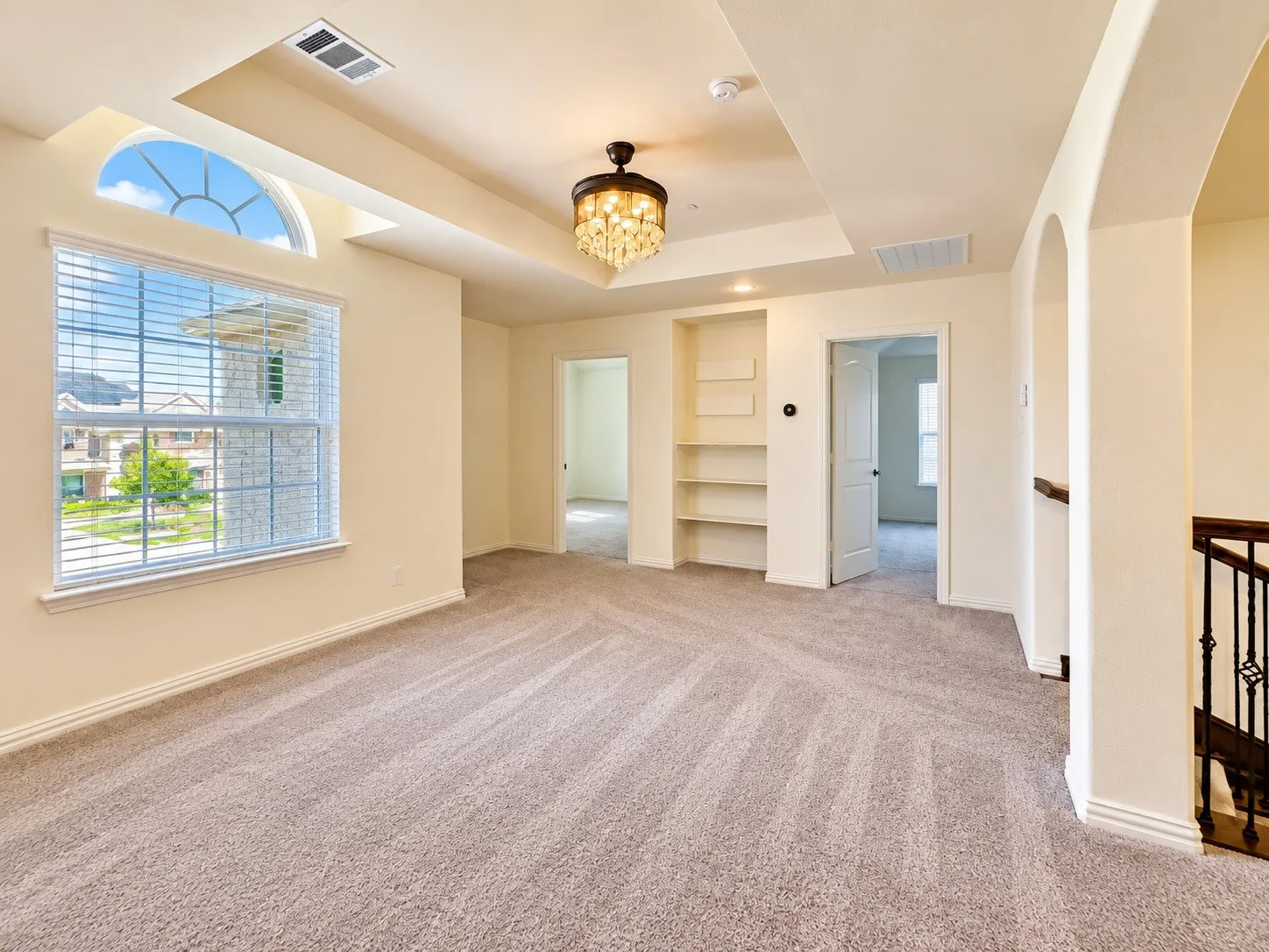 Single Family Residence For Sale in Denton County , 7720 Falcon Ridge Road, Denton, Texas 76208, 5 Bedroom, 4 Bathroom, 2 Garage spaces, 3,830 Sqft, built in 2020, mls#21396492, Real Estate Agent in Denton, Homes For Sale in Denton county, Homes For Sale in Denton, Realtor in Denton Texas, Real Estate Brokerage Independent Realty Texas, Luminita Cordes Realtor