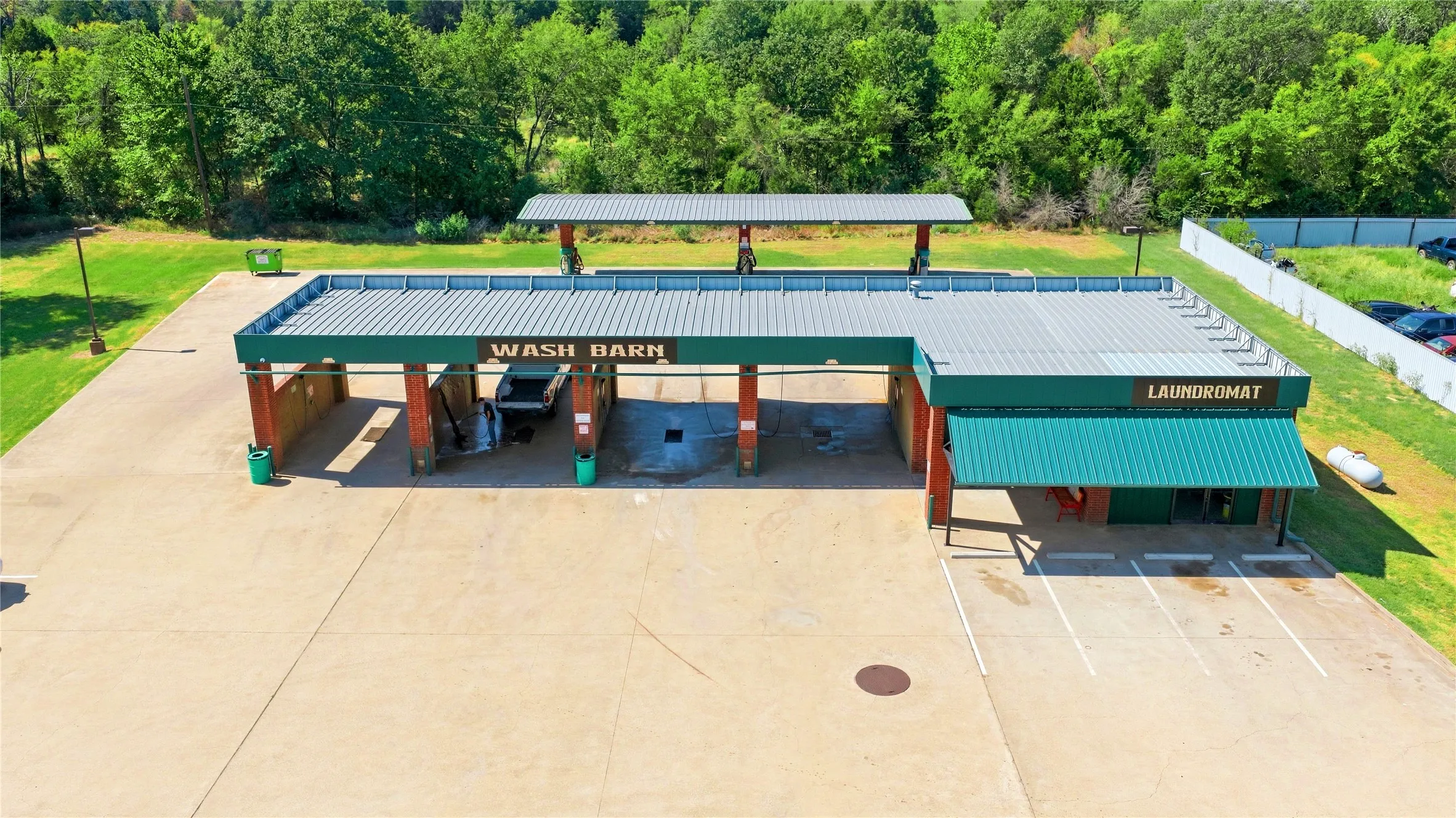 Business For Sale in Henderson County , 311 Us-175, Eustace, Texas 75124, 0, 0, Garage spaces, 0 Sqft, built in 2001, mls#21395089, Real Estate Agent in Eustace, Homes For Sale in Henderson county, Homes For Sale in Eustace, Realtor in Eustace Texas, Real Estate Brokerage Independent Realty Texas, Luminita Cordes Realtor