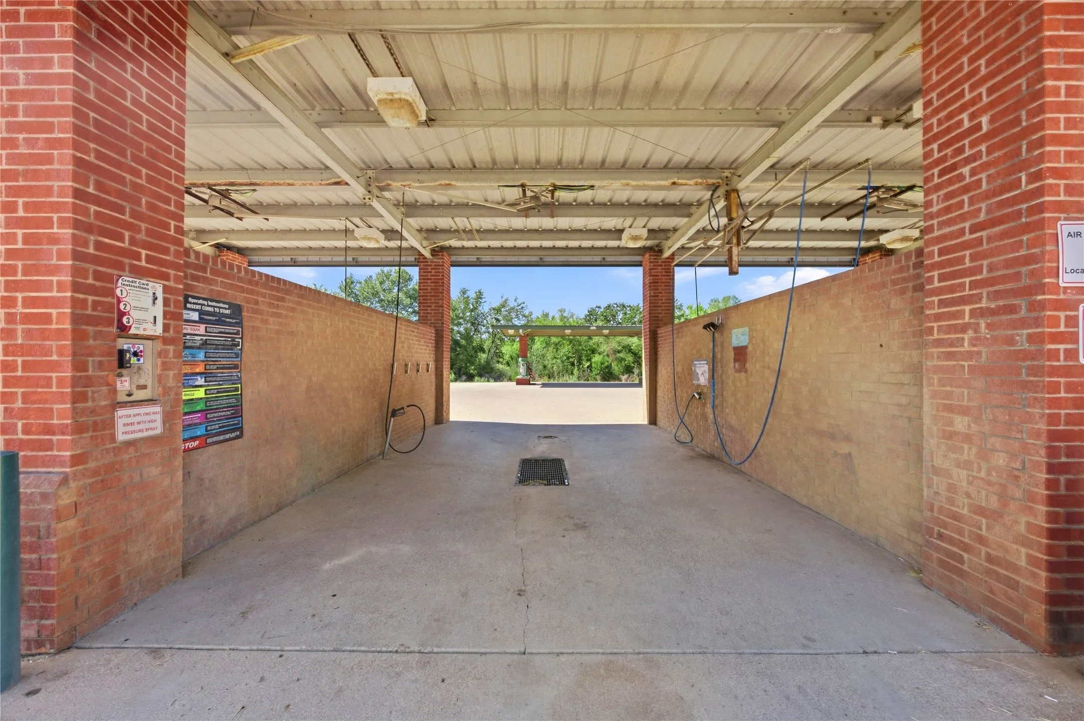 Business For Sale in Henderson County , 311 Us-175, Eustace, Texas 75124, 0, 0, Garage spaces, 0 Sqft, built in 2001, mls#21395089, Real Estate Agent in Eustace, Homes For Sale in Henderson county, Homes For Sale in Eustace, Realtor in Eustace Texas, Real Estate Brokerage Independent Realty Texas, Luminita Cordes Realtor
