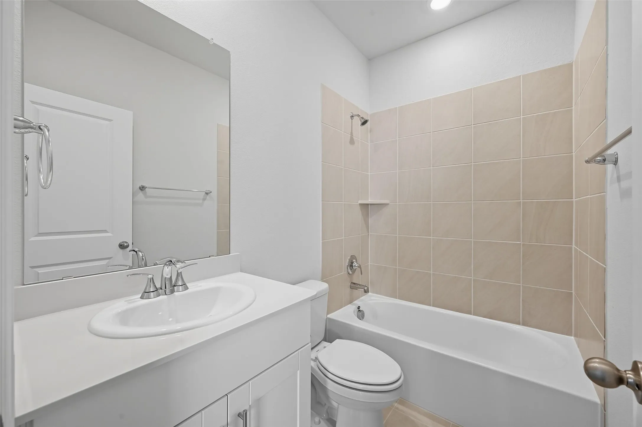 Single Family Residence For Rent in Tarrant County , 6605 Creek Edge Circle, Fort Worth, Texas 76036, 4 Bedroom, 3 Bathroom, 2 Garage spaces, 1,831 Sqft, built in 2025, mls#21396498, Real Estate Agent in Fort Worth, Homes For Rent in Tarrant county, Homes For Rent in Fort Worth, Realtor in Fort Worth Texas, Real Estate Brokerage Independent Realty Texas, Luminita Cordes Realtor