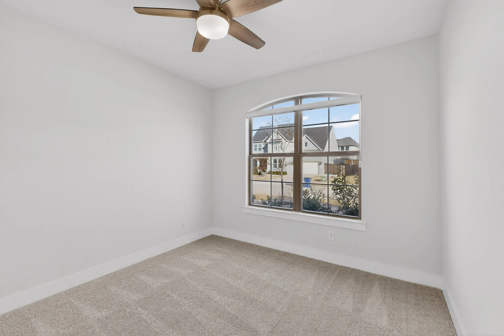 Guest Bedroom - 1 - Downstairs