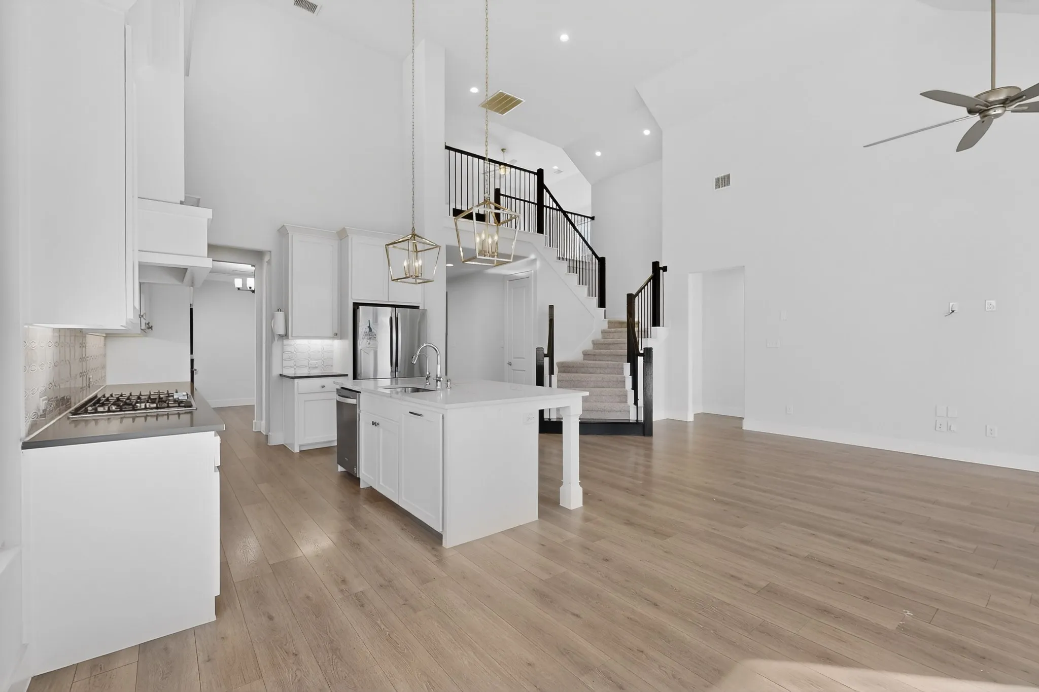 Single Family Residence For Rent in Denton County , 769 Meandering Lane, Frisco, Texas 75033, 5 Bedroom, 4 Bathroom, 2 Garage spaces, 3,286 Sqft, built in 2020, mls#21390870, Real Estate Agent in Frisco, Homes For Rent in Denton county, Homes For Rent in Frisco, Realtor in Frisco Texas, Real Estate Brokerage Independent Realty Texas, Luminita Cordes Realtor