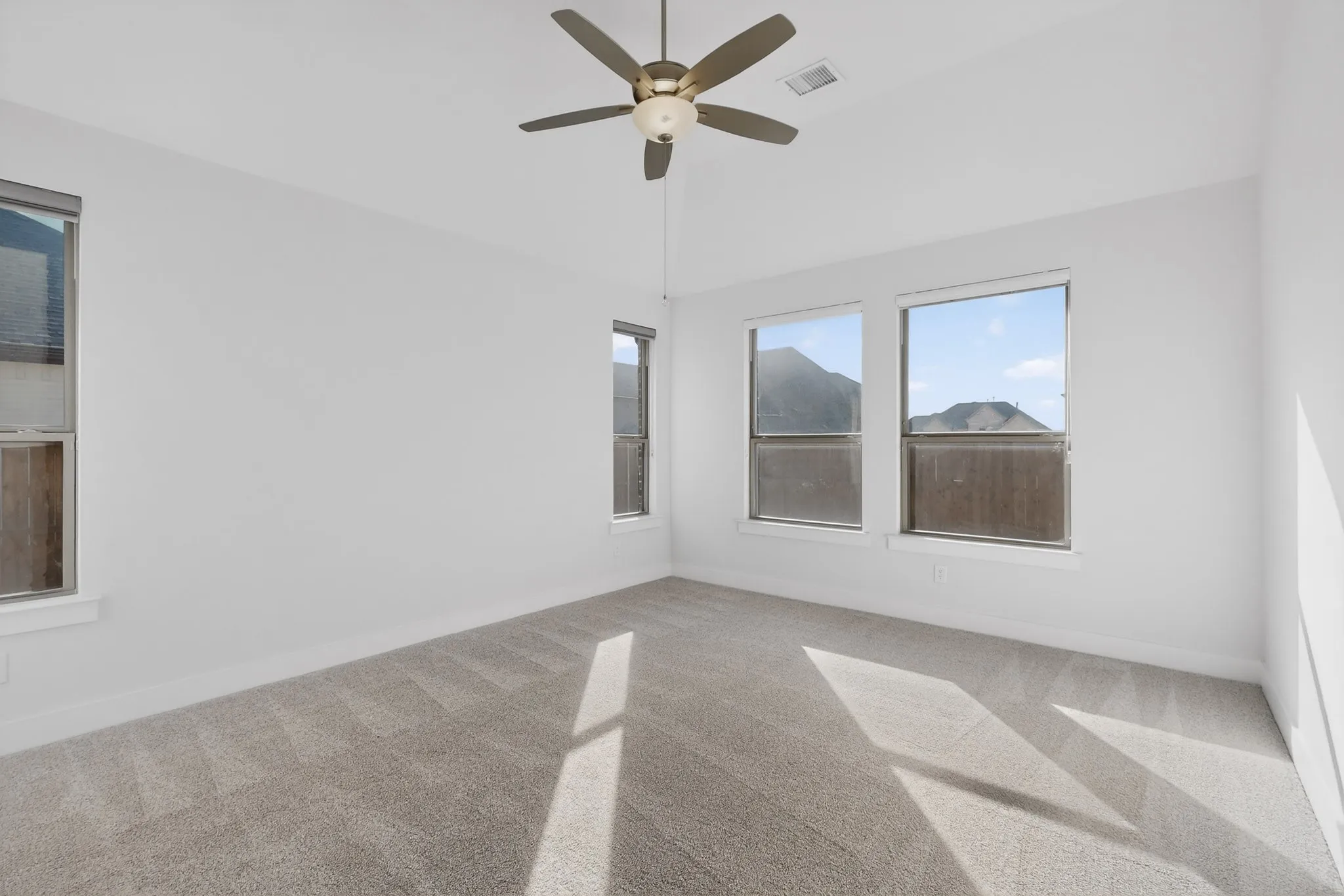 Single Family Residence For Rent in Denton County , 769 Meandering Lane, Frisco, Texas 75033, 5 Bedroom, 4 Bathroom, 2 Garage spaces, 3,286 Sqft, built in 2020, mls#21390870, Real Estate Agent in Frisco, Homes For Rent in Denton county, Homes For Rent in Frisco, Realtor in Frisco Texas, Real Estate Brokerage Independent Realty Texas, Luminita Cordes Realtor