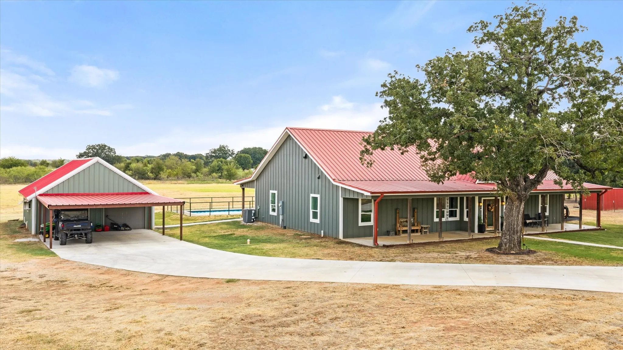 Single Family Residence For Sale in Hood County , 9739 Waldrup Road, Lipan, Texas 76462, 3 Bedroom, 2 Bathroom, Garage spaces, 2,658 Sqft, built in 2020, mls#21395818, Real Estate Agent in Lipan, Homes For Sale in Hood county, Homes For Sale in Lipan, Realtor in Lipan Texas, Real Estate Brokerage Independent Realty Texas, Luminita Cordes Realtor