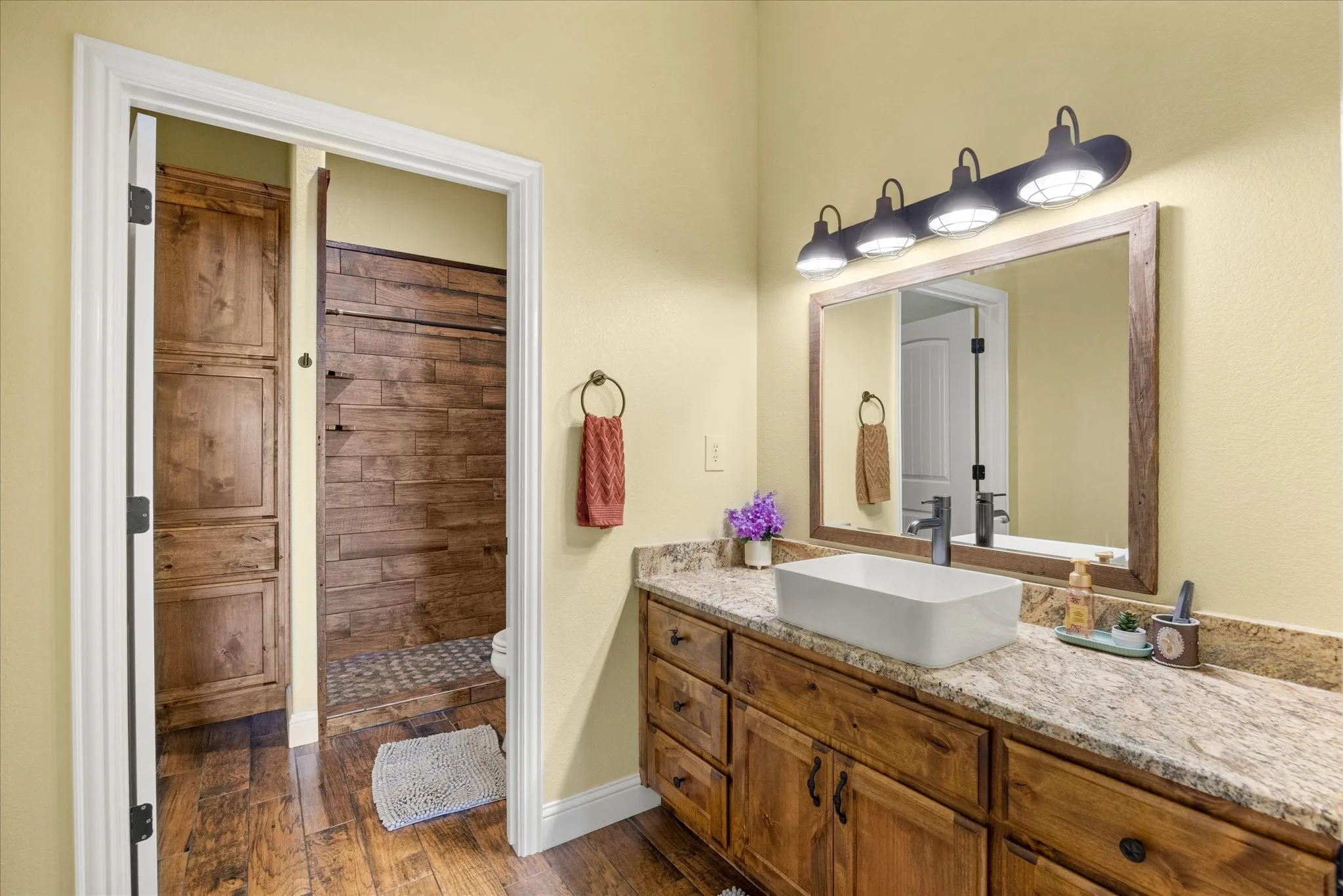 Single Family Residence For Sale in Hood County , 9739 Waldrup Road, Lipan, Texas 76462, 3 Bedroom, 2 Bathroom, Garage spaces, 2,658 Sqft, built in 2020, mls#21395818, Real Estate Agent in Lipan, Homes For Sale in Hood county, Homes For Sale in Lipan, Realtor in Lipan Texas, Real Estate Brokerage Independent Realty Texas, Luminita Cordes Realtor