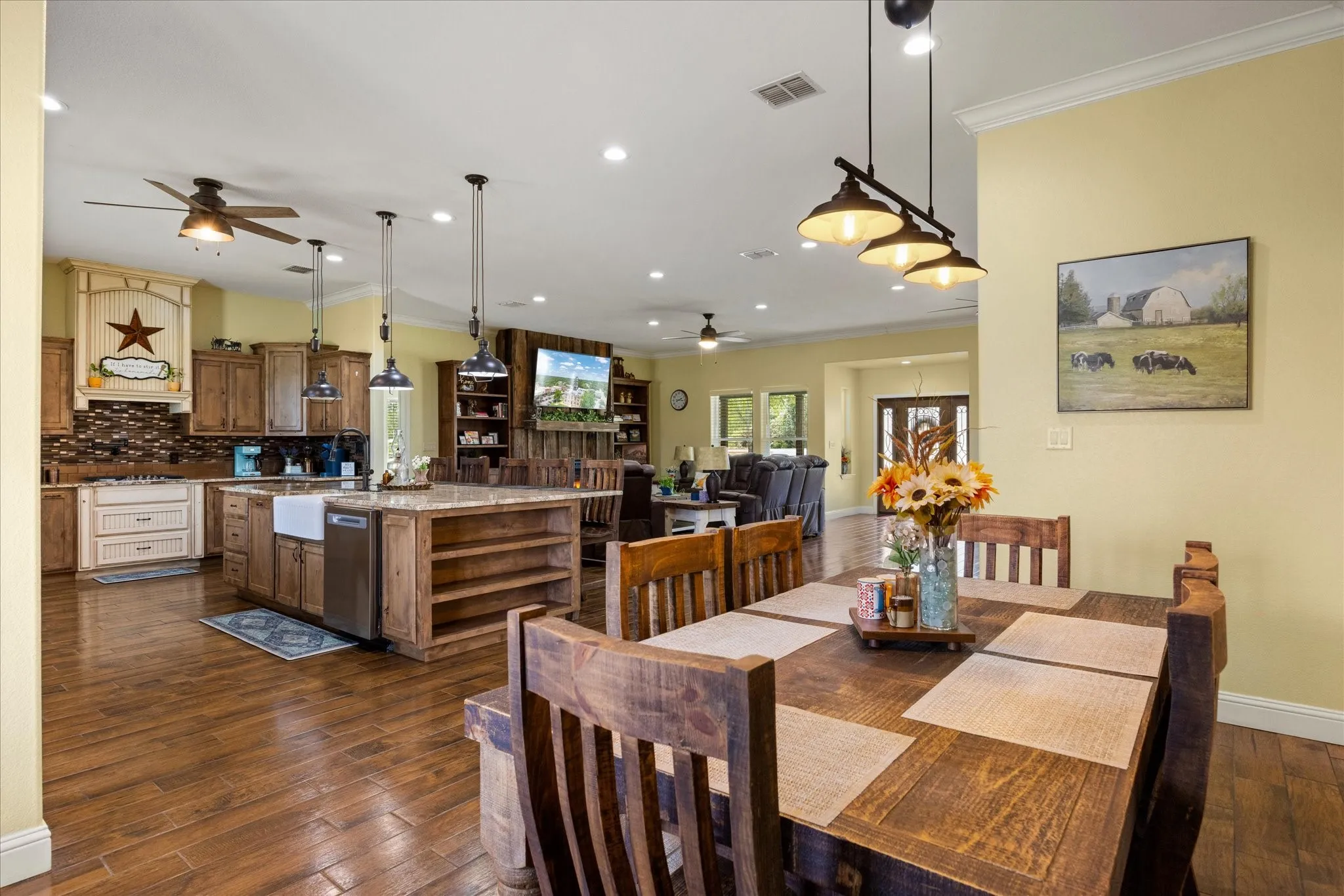 Single Family Residence For Sale in Hood County , 9739 Waldrup Road, Lipan, Texas 76462, 3 Bedroom, 2 Bathroom, Garage spaces, 2,658 Sqft, built in 2020, mls#21395818, Real Estate Agent in Lipan, Homes For Sale in Hood county, Homes For Sale in Lipan, Realtor in Lipan Texas, Real Estate Brokerage Independent Realty Texas, Luminita Cordes Realtor