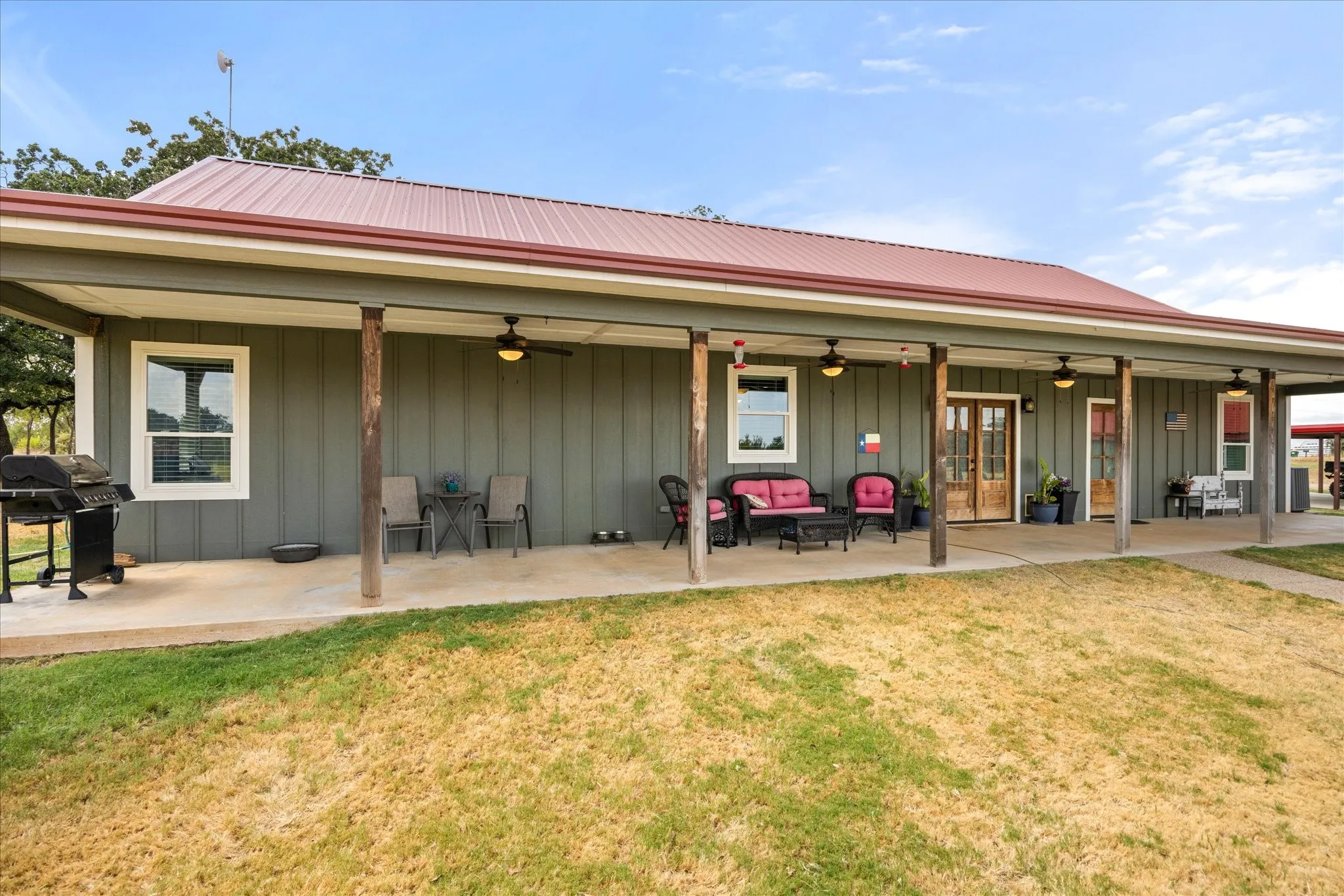 Single Family Residence For Sale in Hood County , 9739 Waldrup Road, Lipan, Texas 76462, 3 Bedroom, 2 Bathroom, Garage spaces, 2,658 Sqft, built in 2020, mls#21395818, Real Estate Agent in Lipan, Homes For Sale in Hood county, Homes For Sale in Lipan, Realtor in Lipan Texas, Real Estate Brokerage Independent Realty Texas, Luminita Cordes Realtor