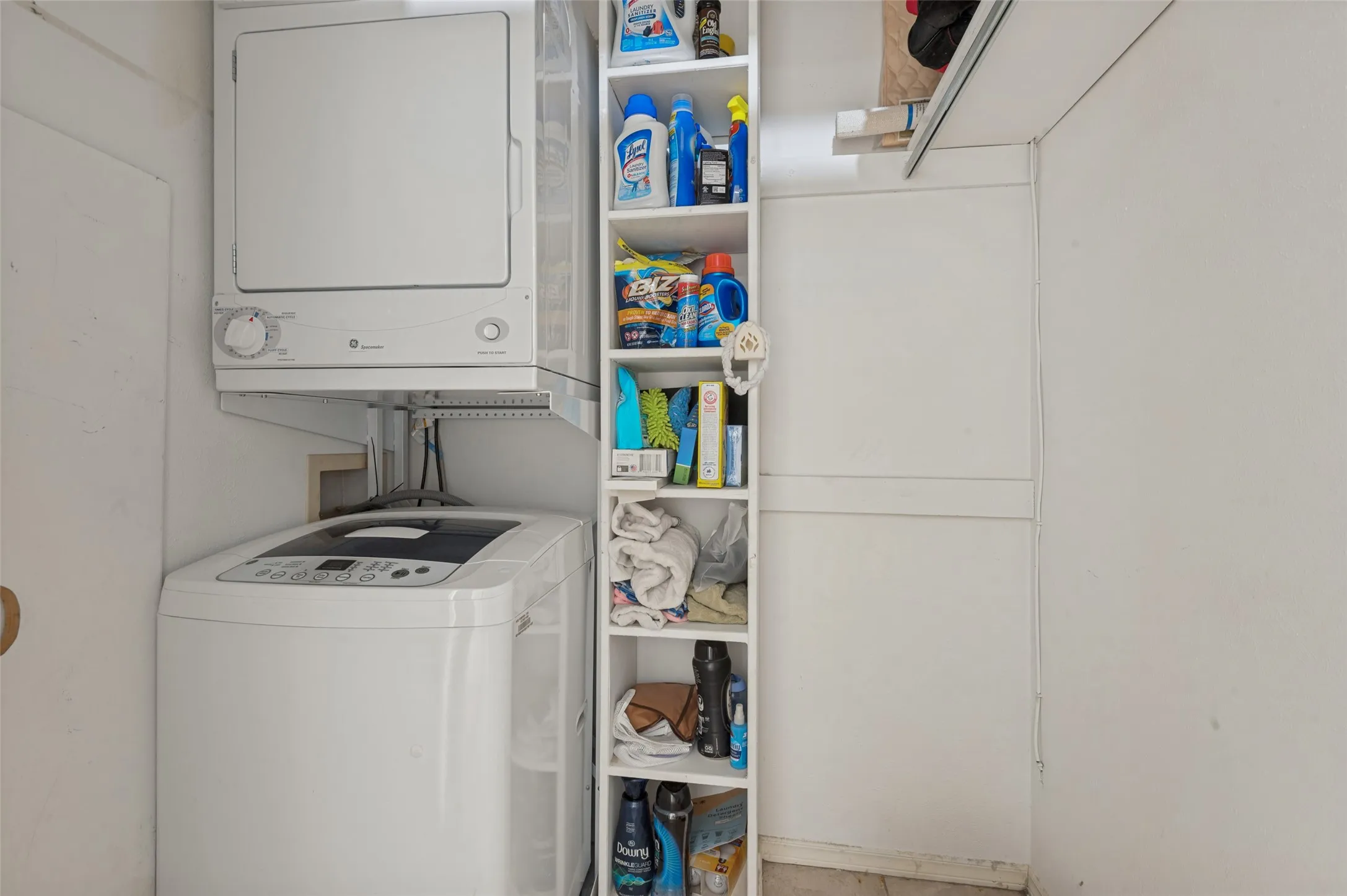 Walk in laundry room!