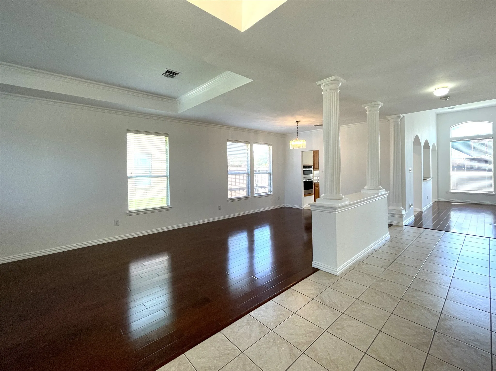 Single Family Residence For Rent in Collin County , 4400 Avebury Drive, Plano, Texas 75024, 4 Bedroom, 2 Bathroom, 2 Garage spaces, 2,415 Sqft, built in 1998, mls#21396496, Real Estate Agent in Plano, Homes For Rent in Collin county, Homes For Rent in Plano, Realtor in Plano Texas, Real Estate Brokerage Independent Realty Texas, Luminita Cordes Realtor