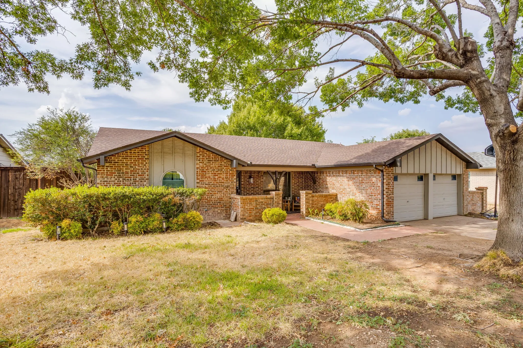 Single Family Residence For Sale