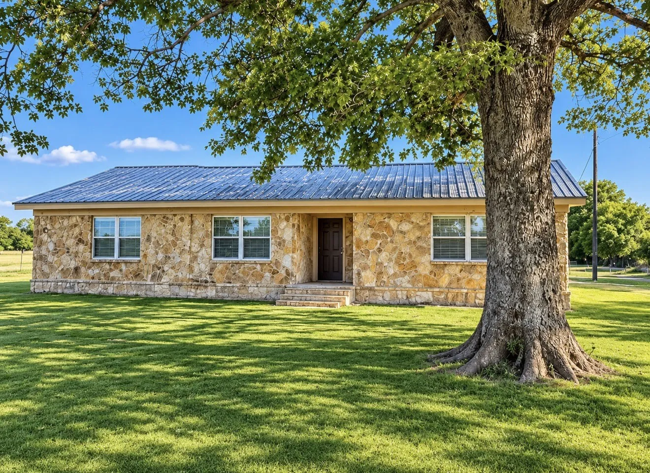 Single Family Residence For Sale in Lamar County , 23339 FARM ROAD 79, Sumner, Texas 75486, 3 Bedroom, 2 Bathroom, Garage spaces, 1,767 Sqft, built in 0, mls#21395282, Real Estate Agent in Sumner, Homes For Sale in Lamar county, Homes For Sale in Sumner, Realtor in Sumner Texas, Real Estate Brokerage Independent Realty Texas, Luminita Cordes Realtor