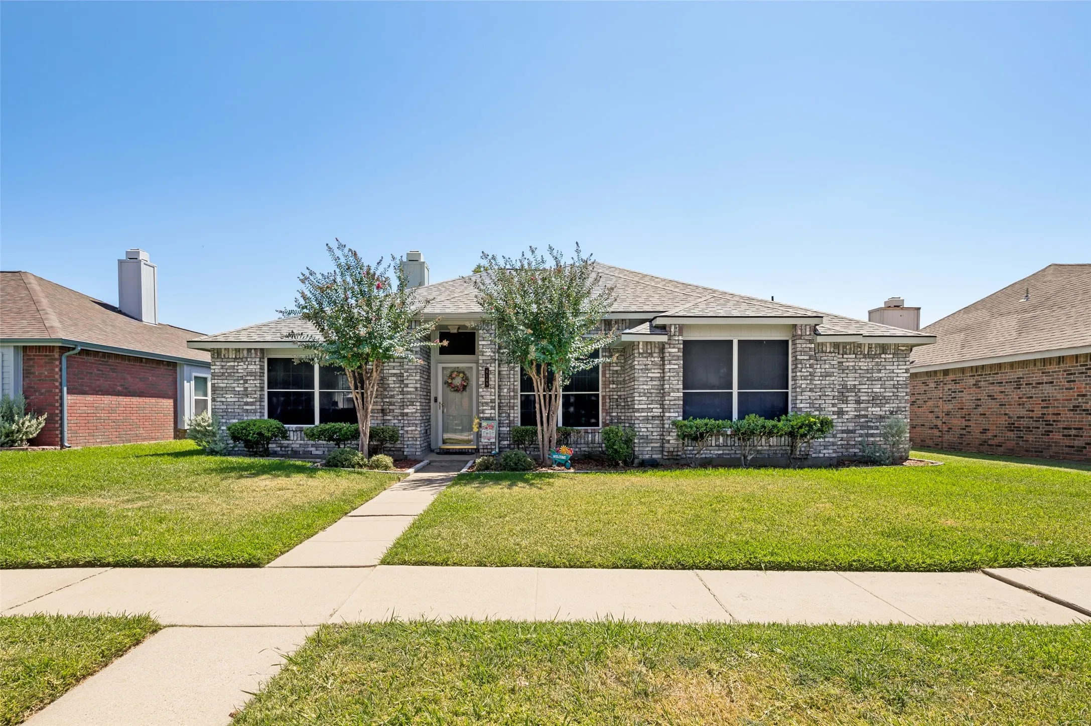 Single Family Residence For Sale