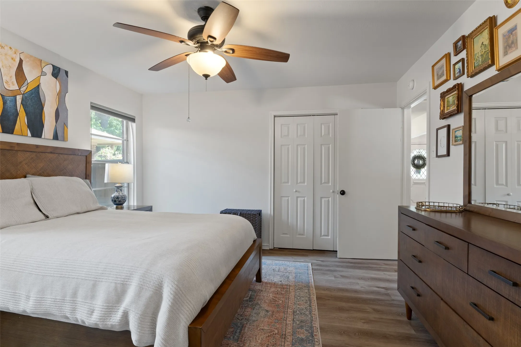 Single Family Residence For Sale in Dallas County , 6759 E Mockingbird Lane, Dallas, Texas 75214, 2 Bedroom, 2 Bathroom, 2 Garage spaces, 1,545 Sqft, built in 1956, mls#21396484, Real Estate Agent in Dallas, Homes For Sale in Dallas county, Homes For Sale in Dallas, Realtor in Dallas Texas, Real Estate Brokerage Independent Realty Texas, Luminita Cordes Realtor