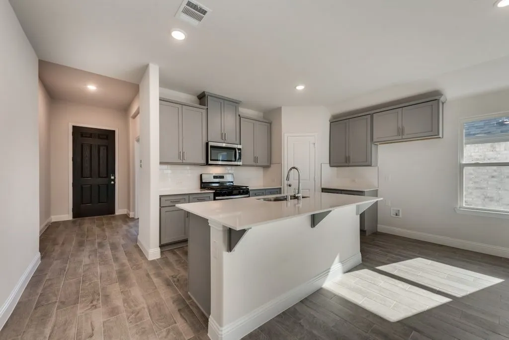 Single Family Residence For Rent in Collin County , 601 Amenduni Lane, Anna, Texas 75409, 4 Bedroom, 2 Bathroom, 2 Garage spaces, 1,945 Sqft, built in 2023, mls#21396448, Real Estate Agent in Anna, Homes For Rent in Collin county, Homes For Rent in Anna, Realtor in Anna Texas, Real Estate Brokerage Independent Realty Texas, Luminita Cordes Realtor