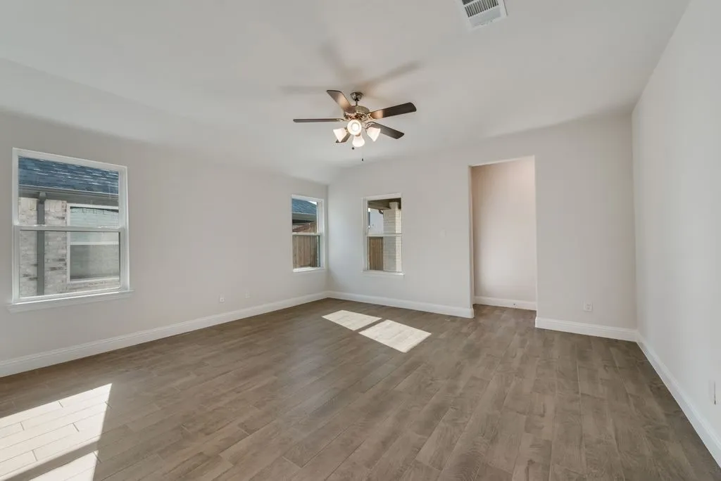 Single Family Residence For Rent in Collin County , 601 Amenduni Lane, Anna, Texas 75409, 4 Bedroom, 2 Bathroom, 2 Garage spaces, 1,945 Sqft, built in 2023, mls#21396448, Real Estate Agent in Anna, Homes For Rent in Collin county, Homes For Rent in Anna, Realtor in Anna Texas, Real Estate Brokerage Independent Realty Texas, Luminita Cordes Realtor