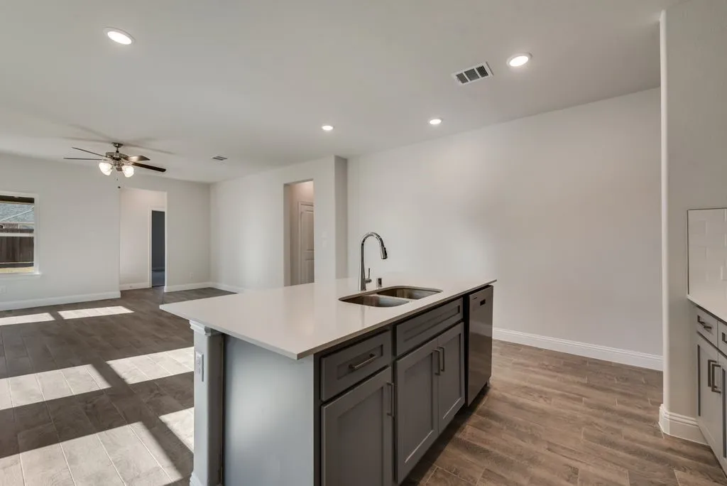 Single Family Residence For Rent in Collin County , 601 Amenduni Lane, Anna, Texas 75409, 4 Bedroom, 2 Bathroom, 2 Garage spaces, 1,945 Sqft, built in 2023, mls#21396448, Real Estate Agent in Anna, Homes For Rent in Collin county, Homes For Rent in Anna, Realtor in Anna Texas, Real Estate Brokerage Independent Realty Texas, Luminita Cordes Realtor