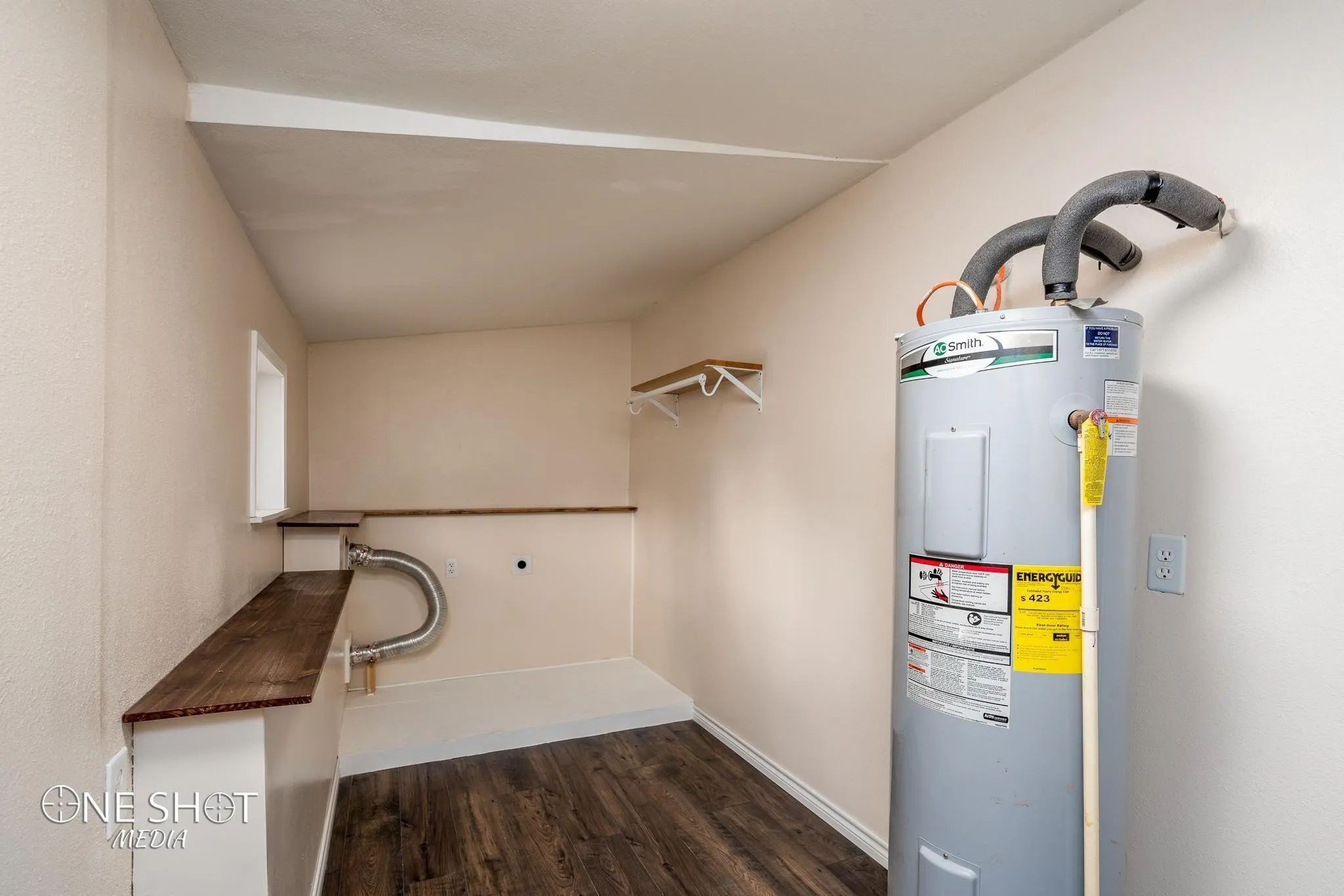Single Family Residence For Rent in Taylor County , 2133 Ross Avenue, Abilene, Texas 79605, 3 Bedroom, 2 Bathroom, Garage spaces, 1,566 Sqft, built in 1948, mls#21396495, Real Estate Agent in Abilene, Homes For Rent in Taylor county, Homes For Rent in Abilene, Realtor in Abilene Texas, Real Estate Brokerage Independent Realty Texas, Luminita Cordes Realtor