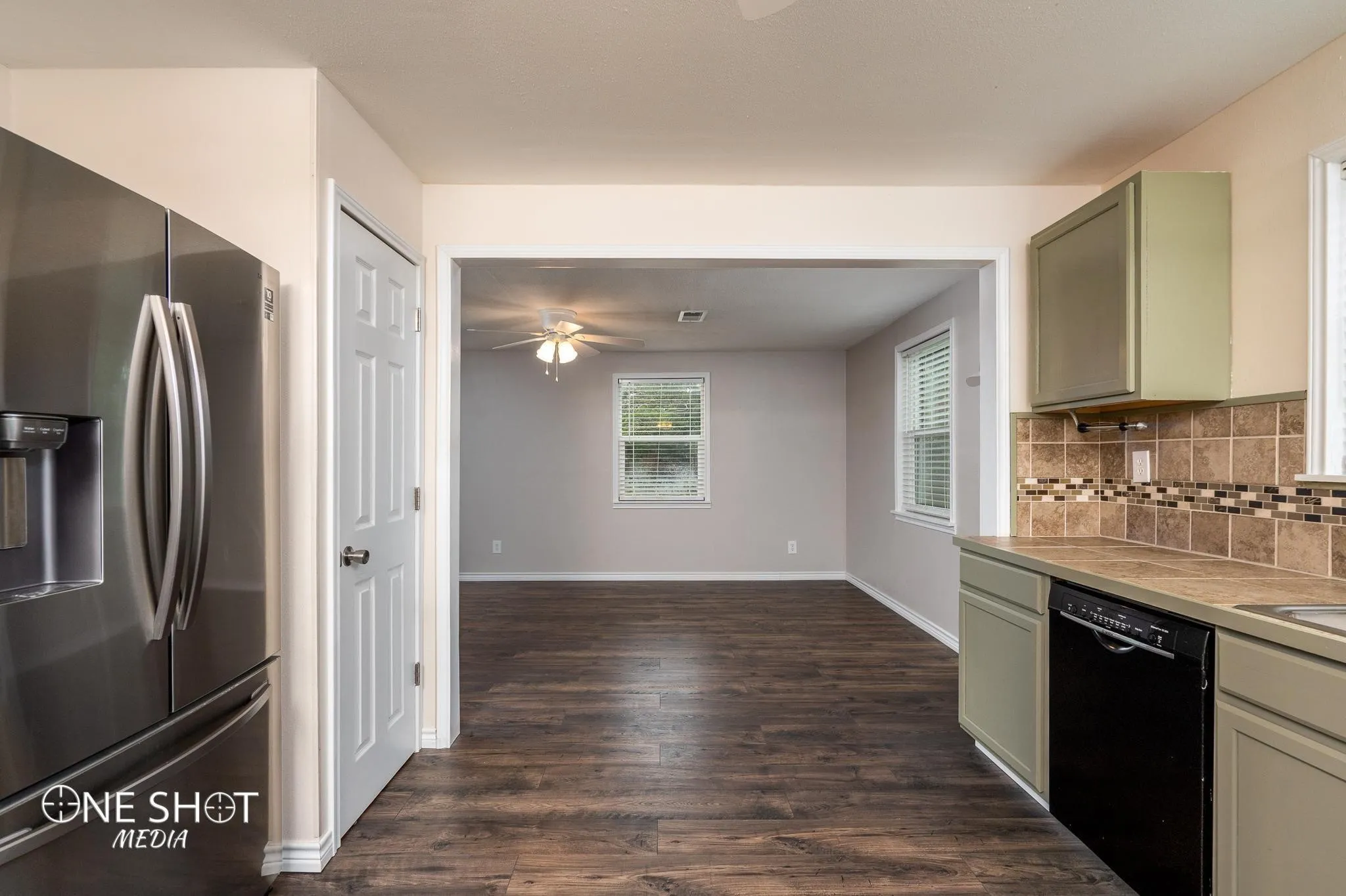 Single Family Residence For Rent in Taylor County , 2133 Ross Avenue, Abilene, Texas 79605, 3 Bedroom, 2 Bathroom, Garage spaces, 1,566 Sqft, built in 1948, mls#21396495, Real Estate Agent in Abilene, Homes For Rent in Taylor county, Homes For Rent in Abilene, Realtor in Abilene Texas, Real Estate Brokerage Independent Realty Texas, Luminita Cordes Realtor